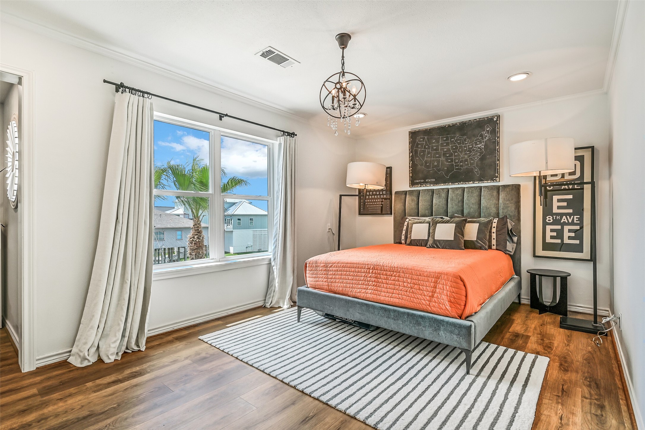 When everyone says yes to the Tiki weekend, there is room for them. Generous secondary accommodations make this home especially appealing for large or multigenerational households.