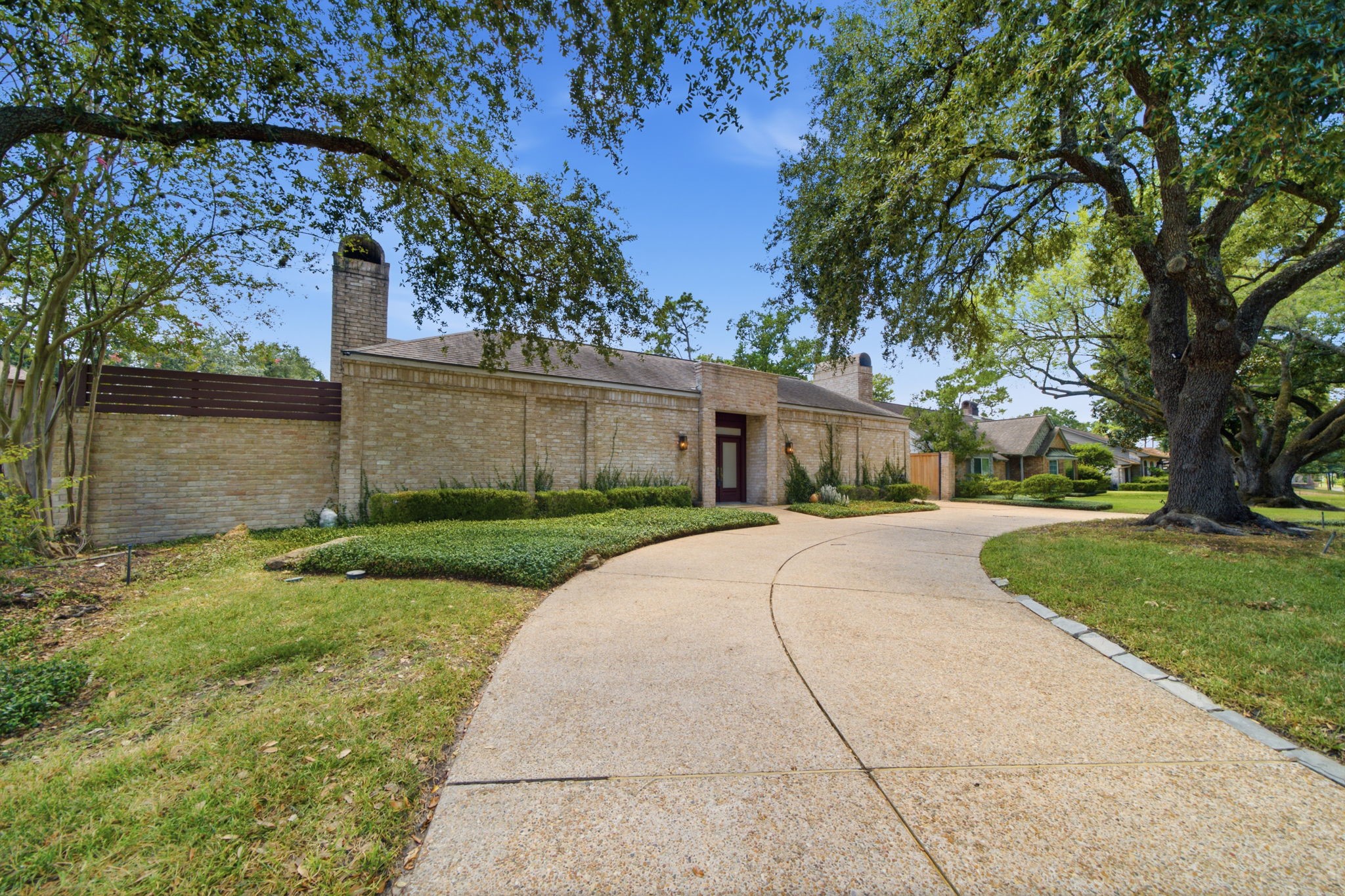 10103 Briar Forest Drive, Houston, TX 77042