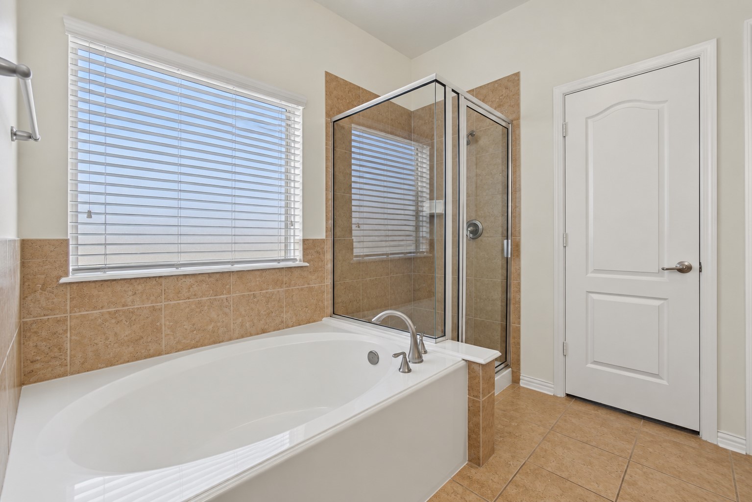 2209 Maple Point Drive N, Conroe, TX 77301