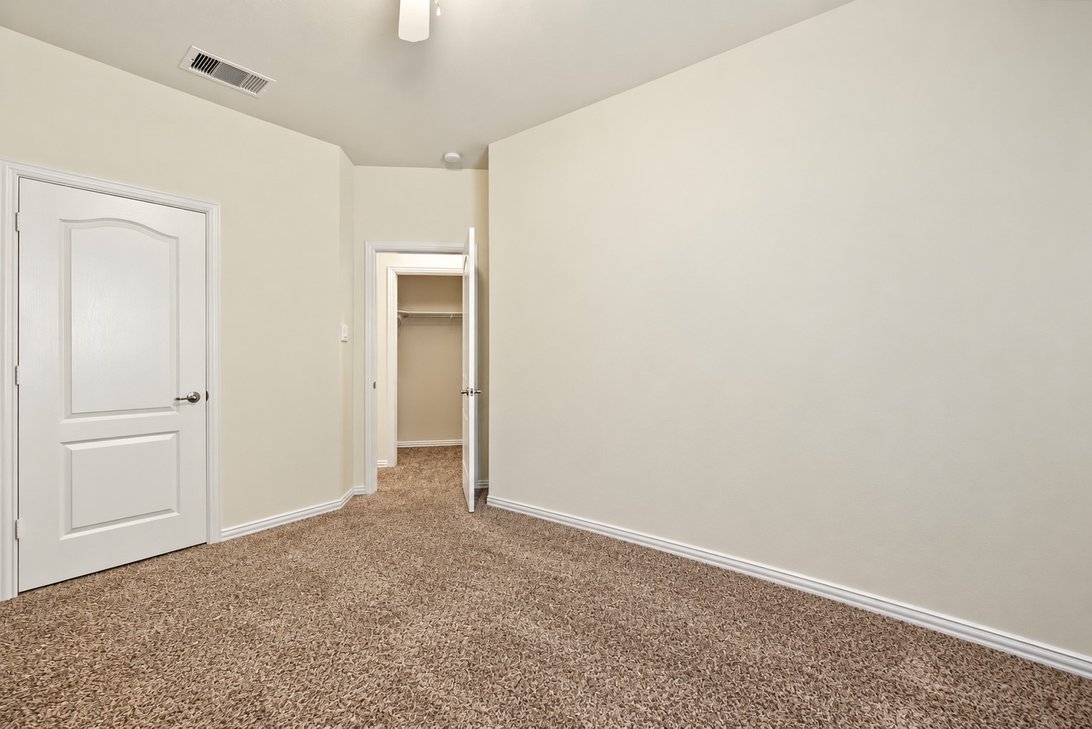 2209 Maple Point Drive N, Conroe, TX 77301