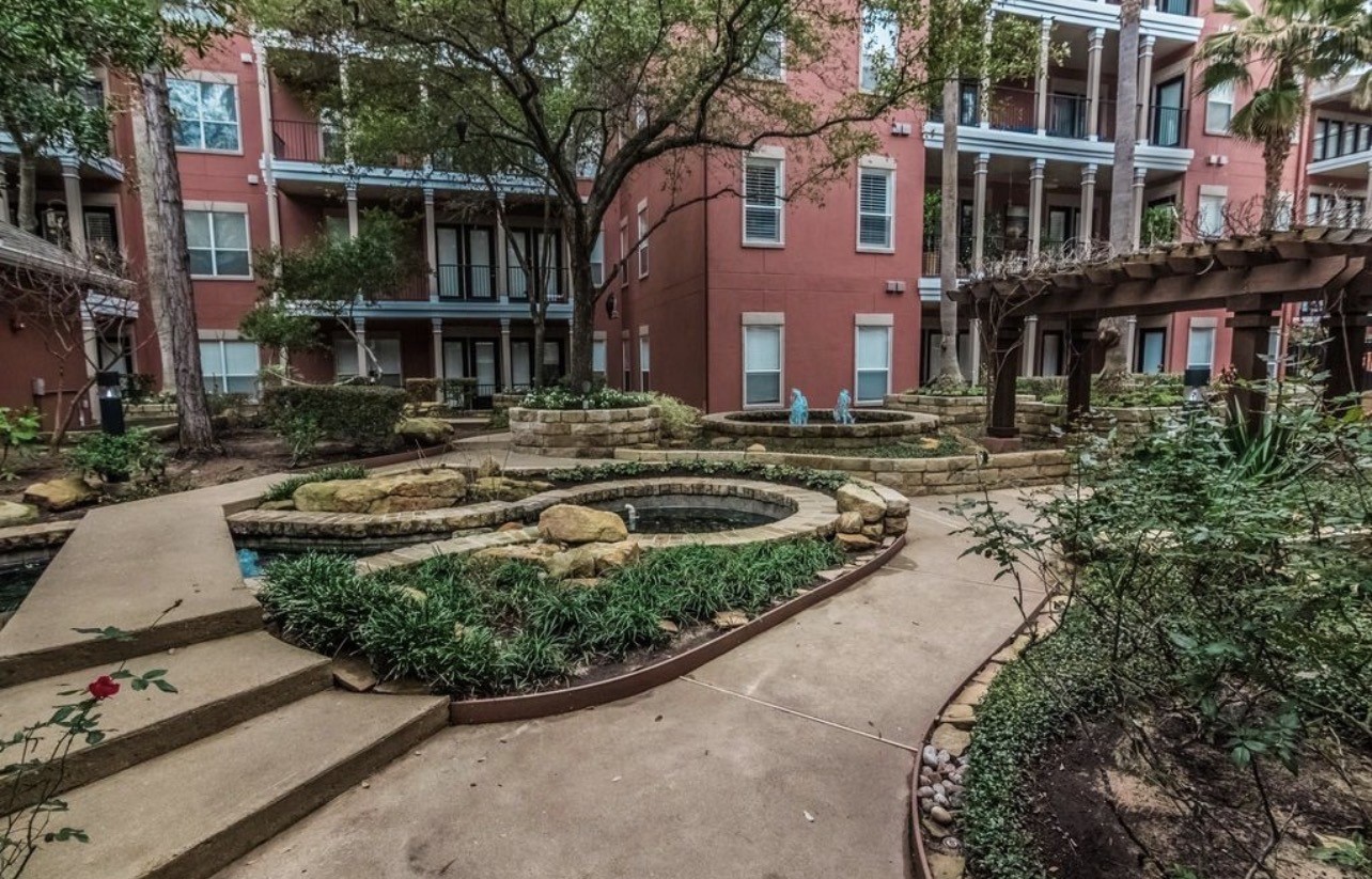 2400 Mccue Road, #438, Houston, TX 77056