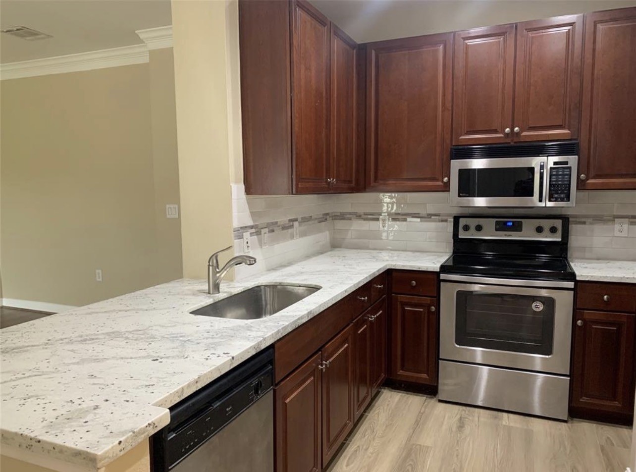 2400 Mccue Road, #438, Houston, TX 77056