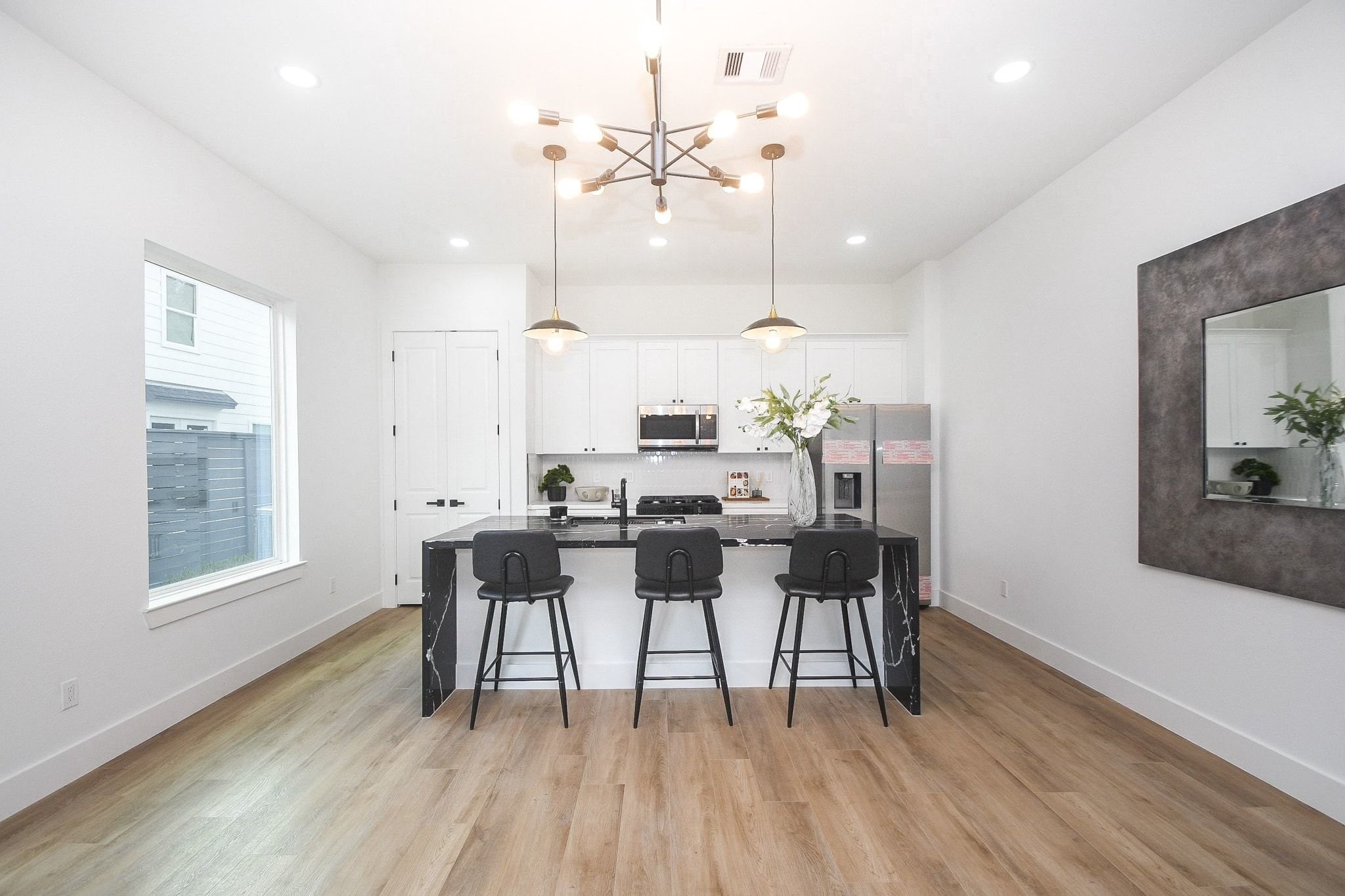 6537 Sealey Street, Houston, TX 77091