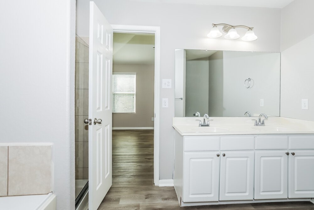 16750 Warbler Drive, Conroe, TX 77385