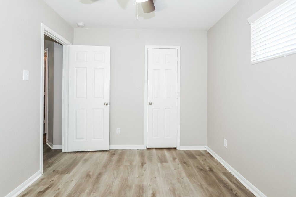 16750 Warbler Drive, Conroe, TX 77385