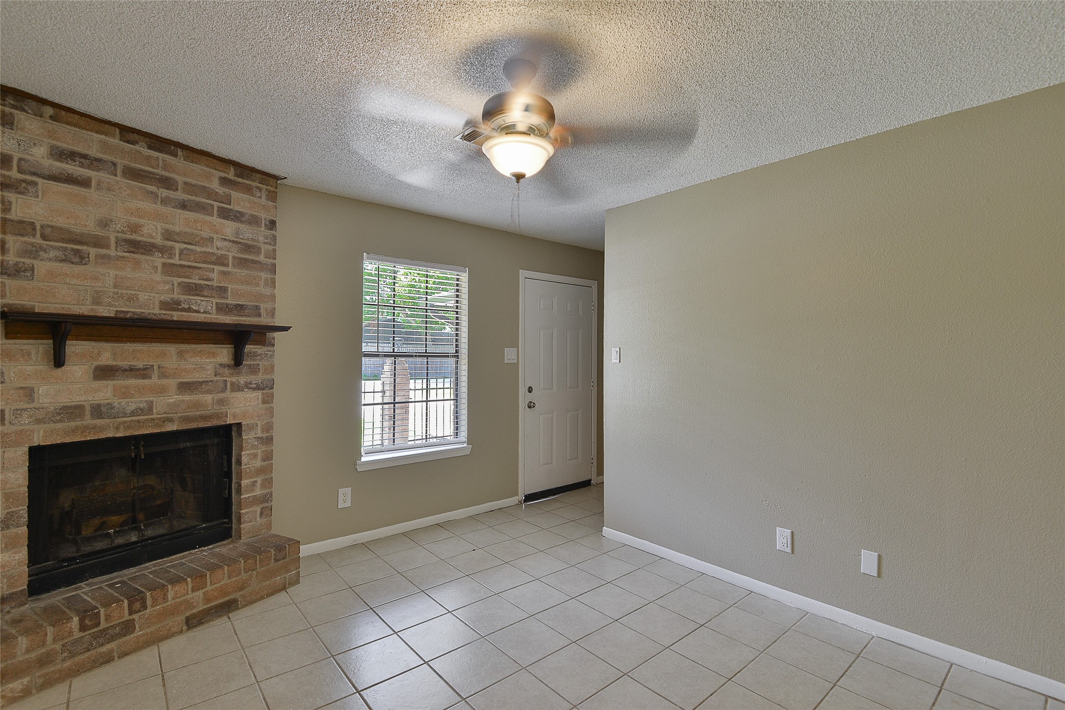 4504 Avenue L, #2, Santa Fe, TX 77510