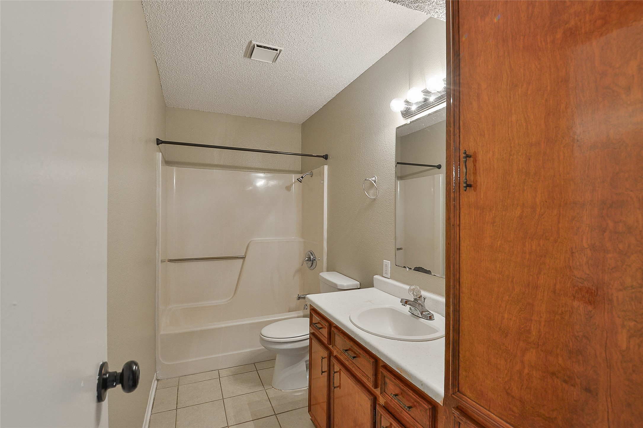 4504 Avenue L, #2, Santa Fe, TX 77510