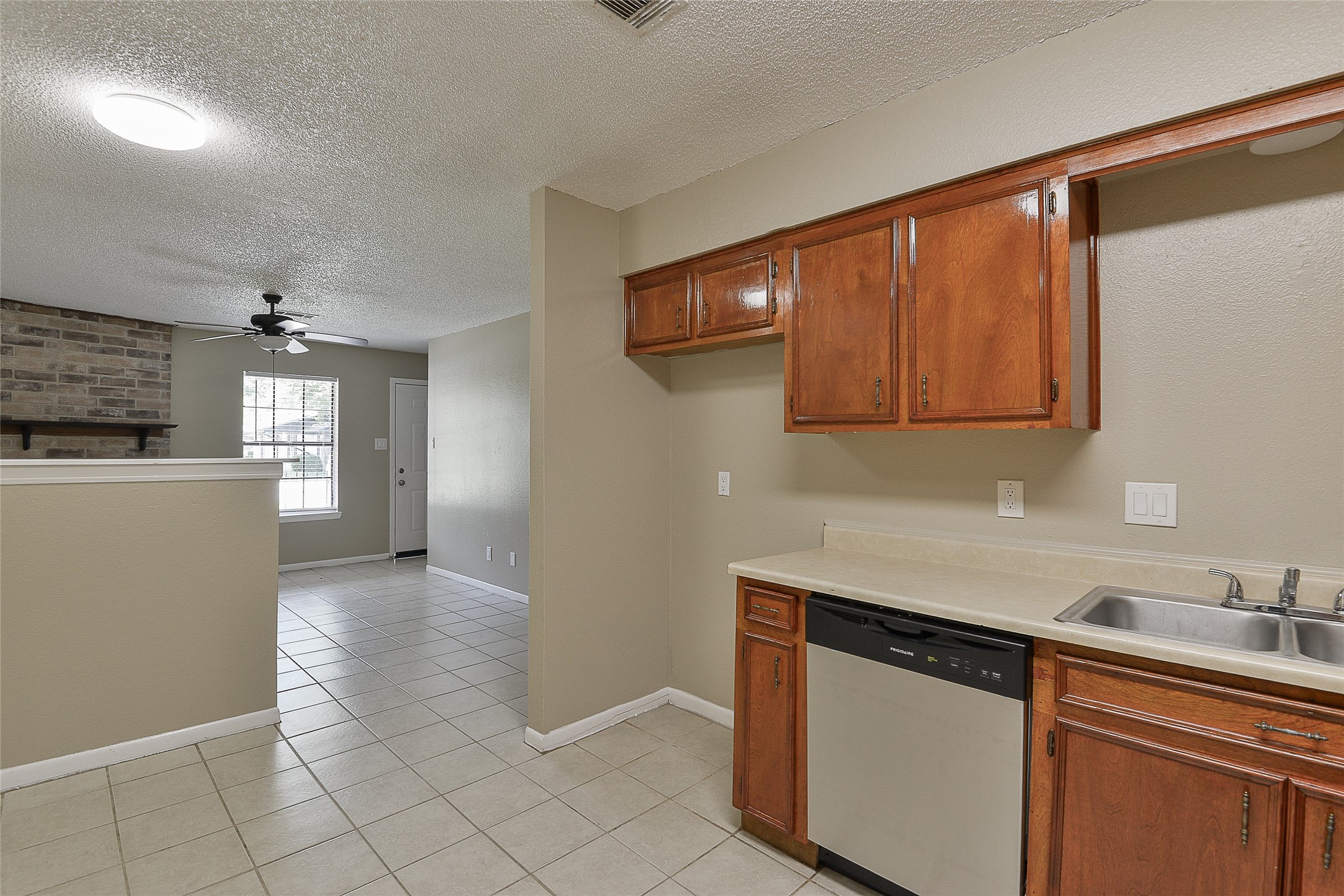4504 Avenue L, #2, Santa Fe, TX 77510