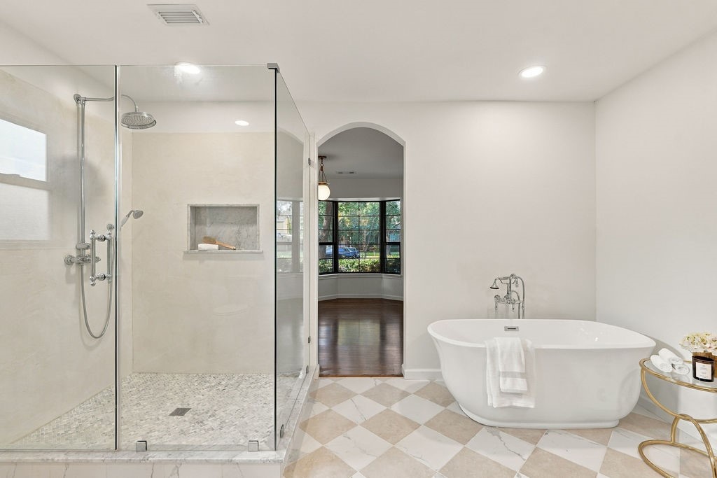 1326 Saxony Lane, Houston, TX 77058