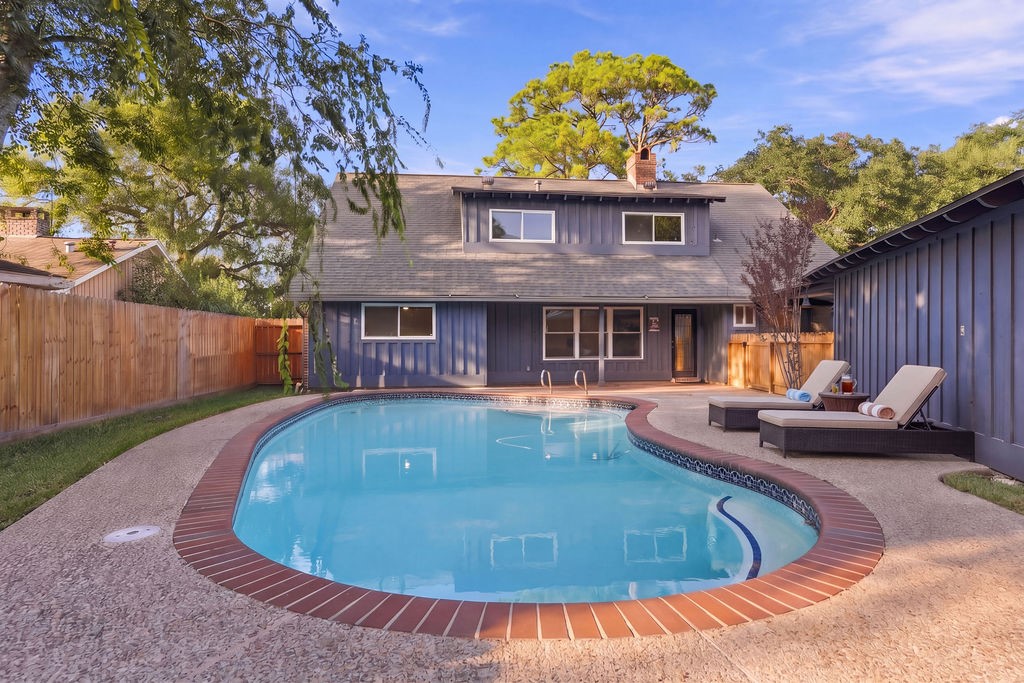 1326 Saxony Lane, Houston, TX 77058