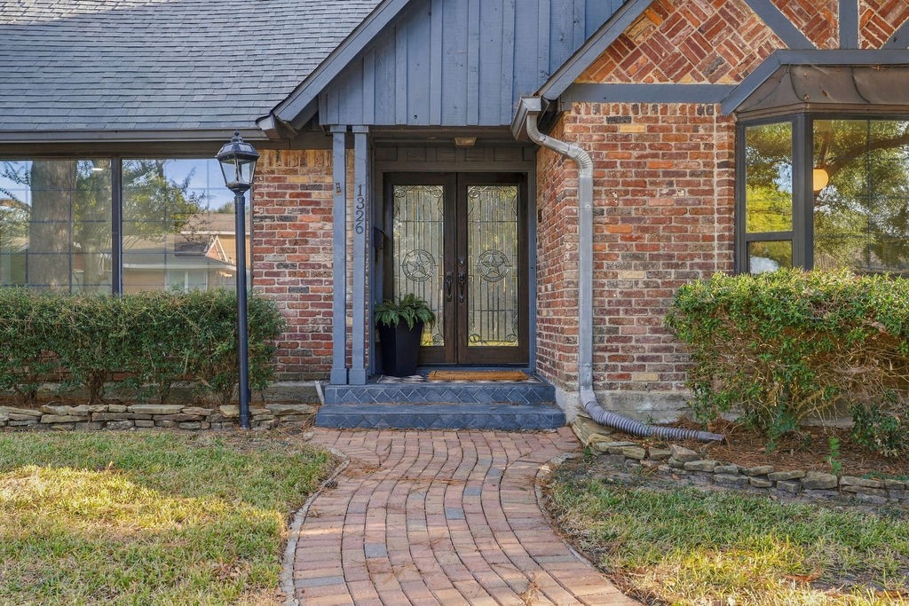1326 Saxony Lane, Houston, TX 77058