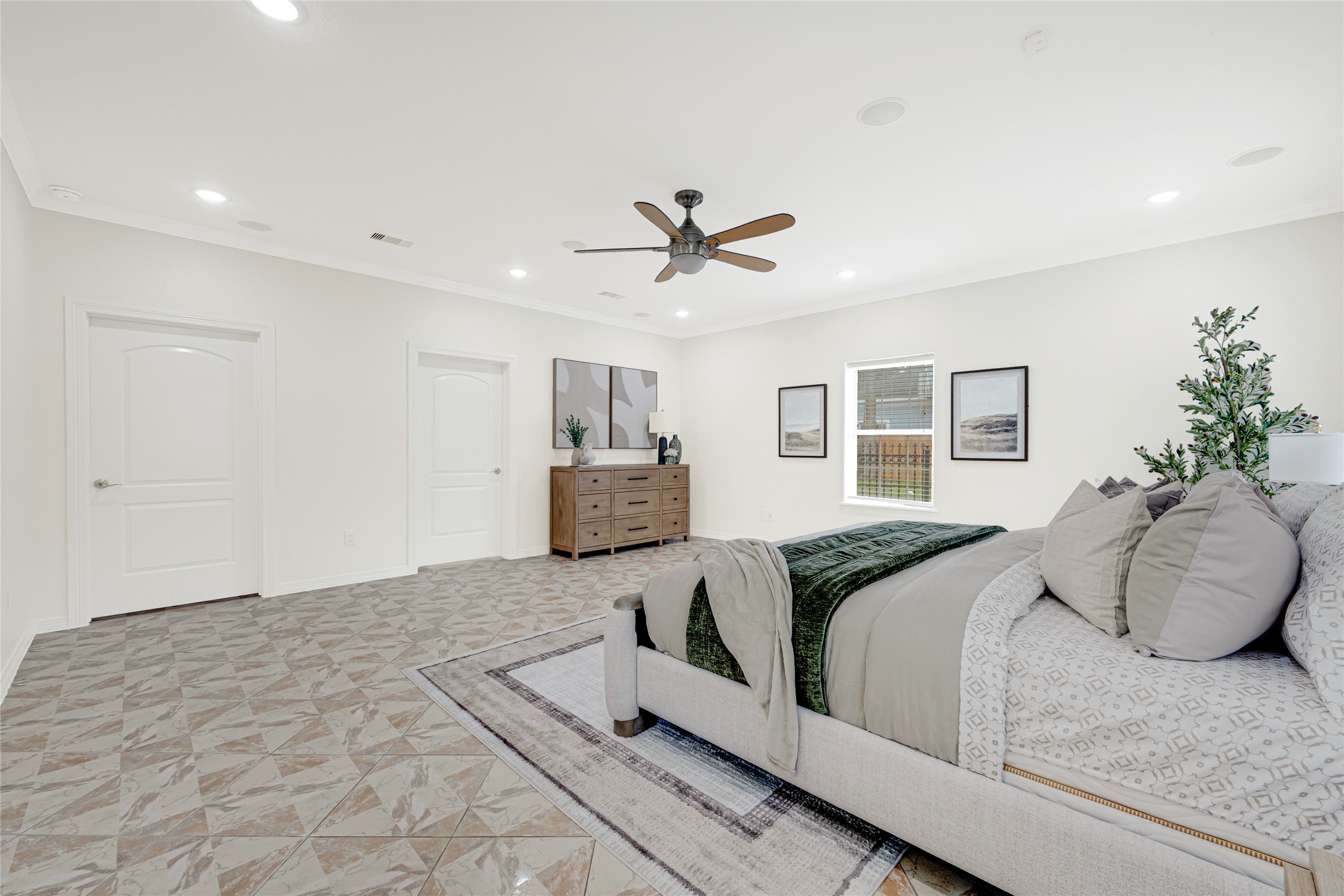 404 Moss Street, Houston, TX 77009