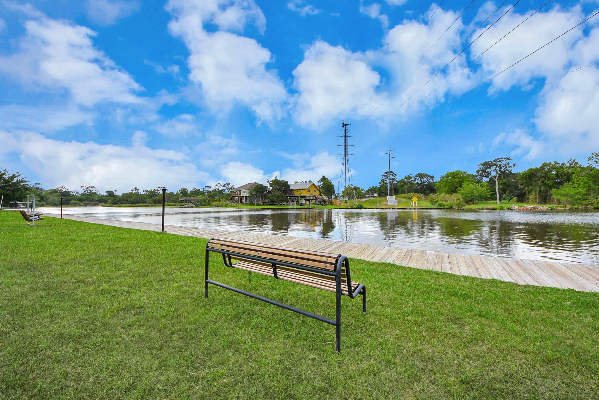2117 Casa Rio Circle, Dickinson, TX 77539