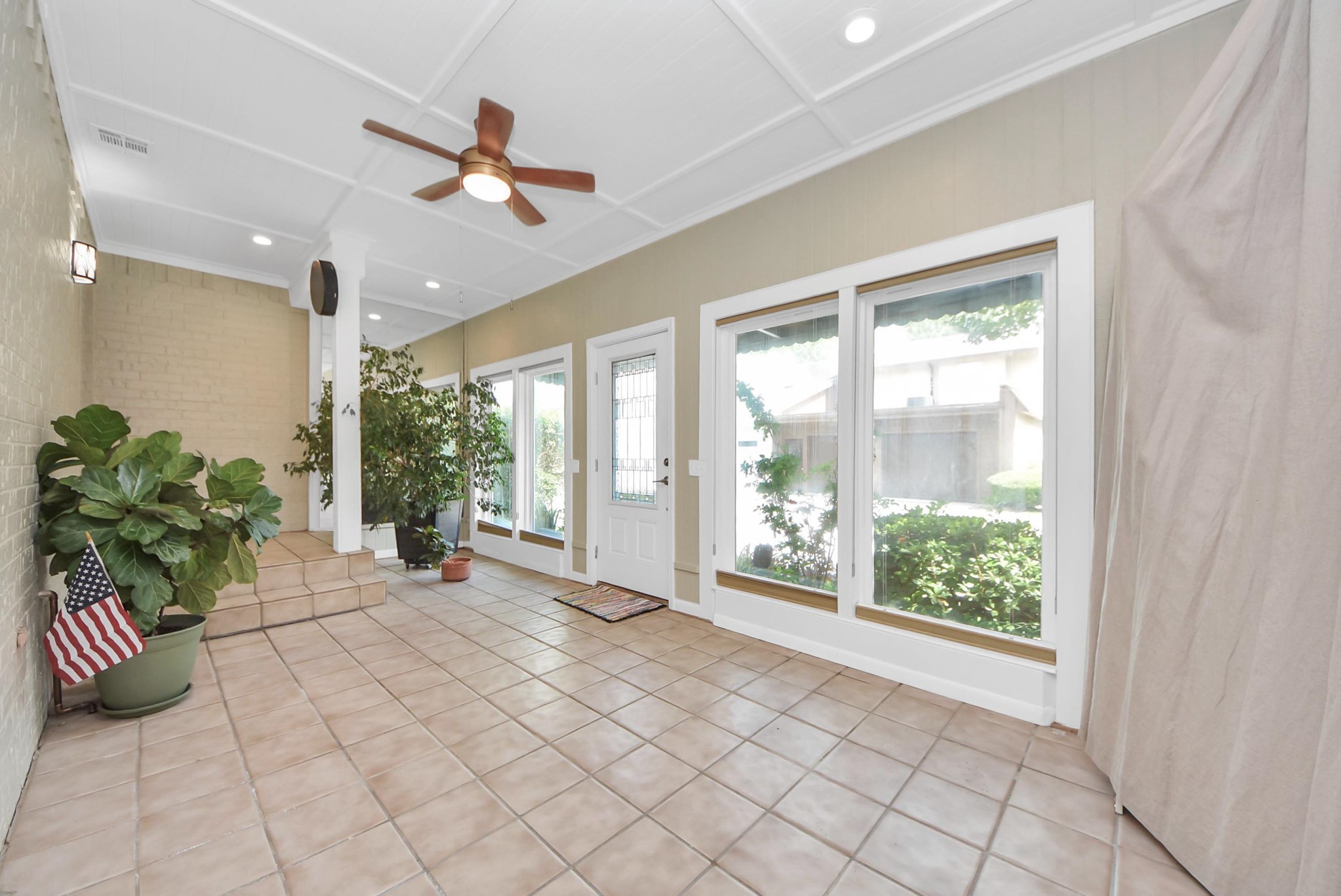 2117 Casa Rio Circle, Dickinson, TX 77539