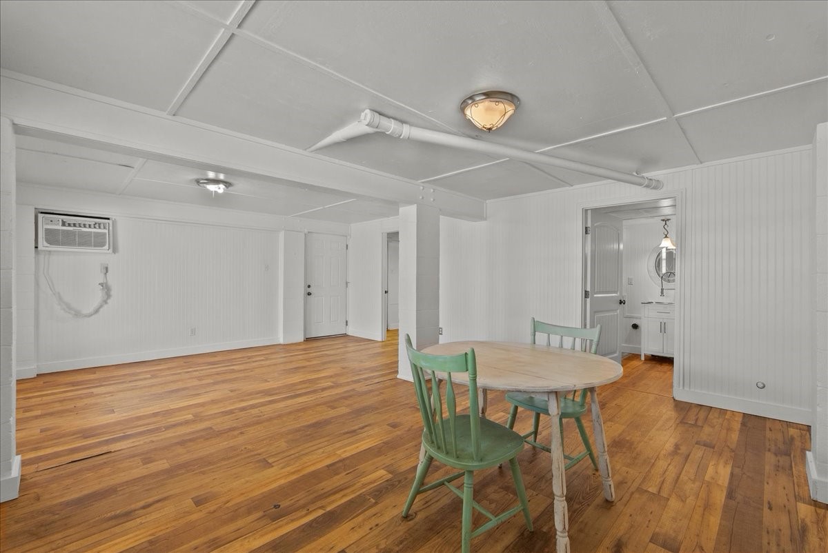 984 Bonita Street, Bayou Vista, TX 77563