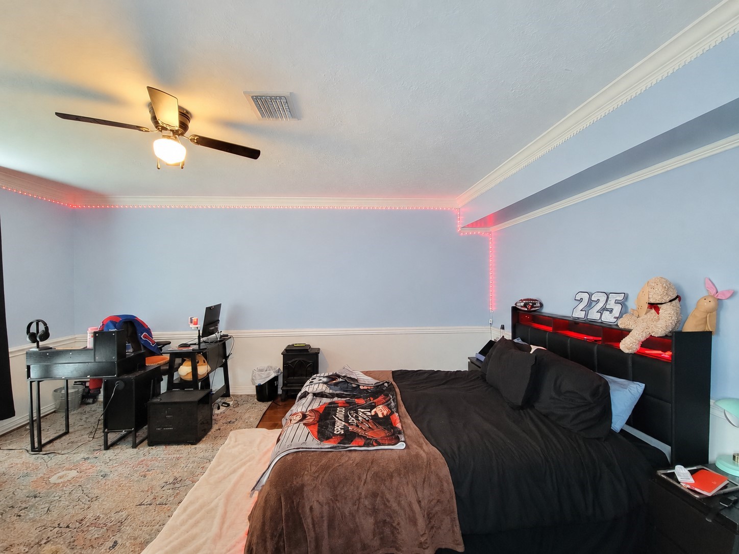 Spacious bedroom #3
