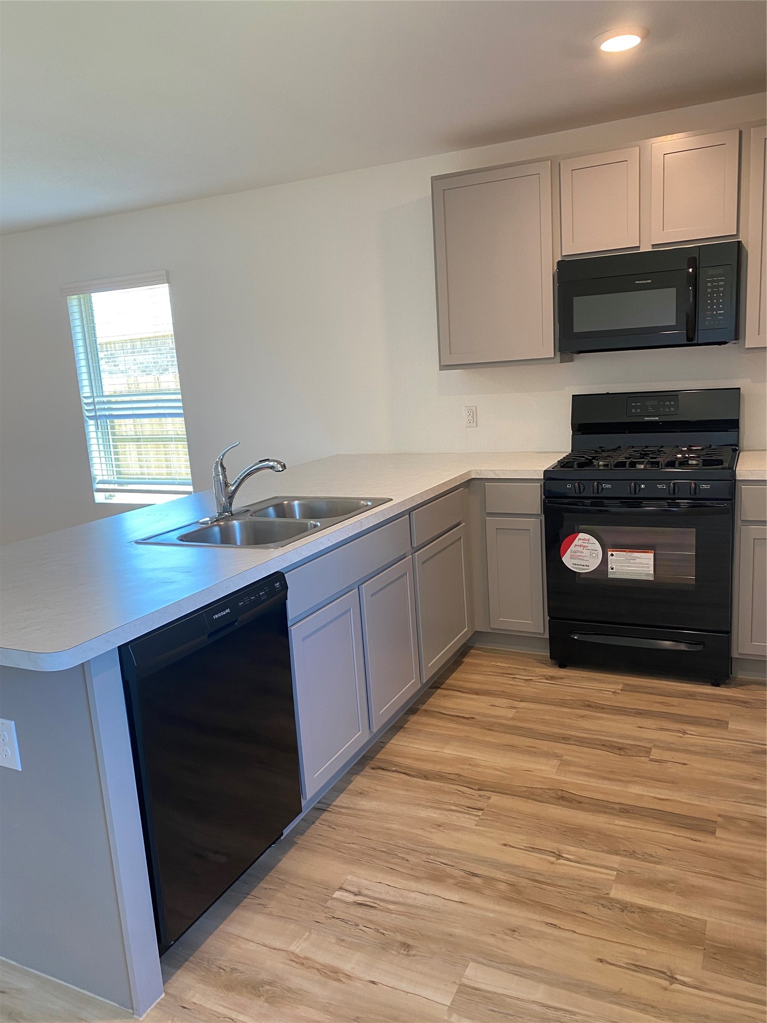 8839 Wooster Trail Drive, Baytown, TX 77521 8839 Wooster Trail Drive, Baytown, TX 77521