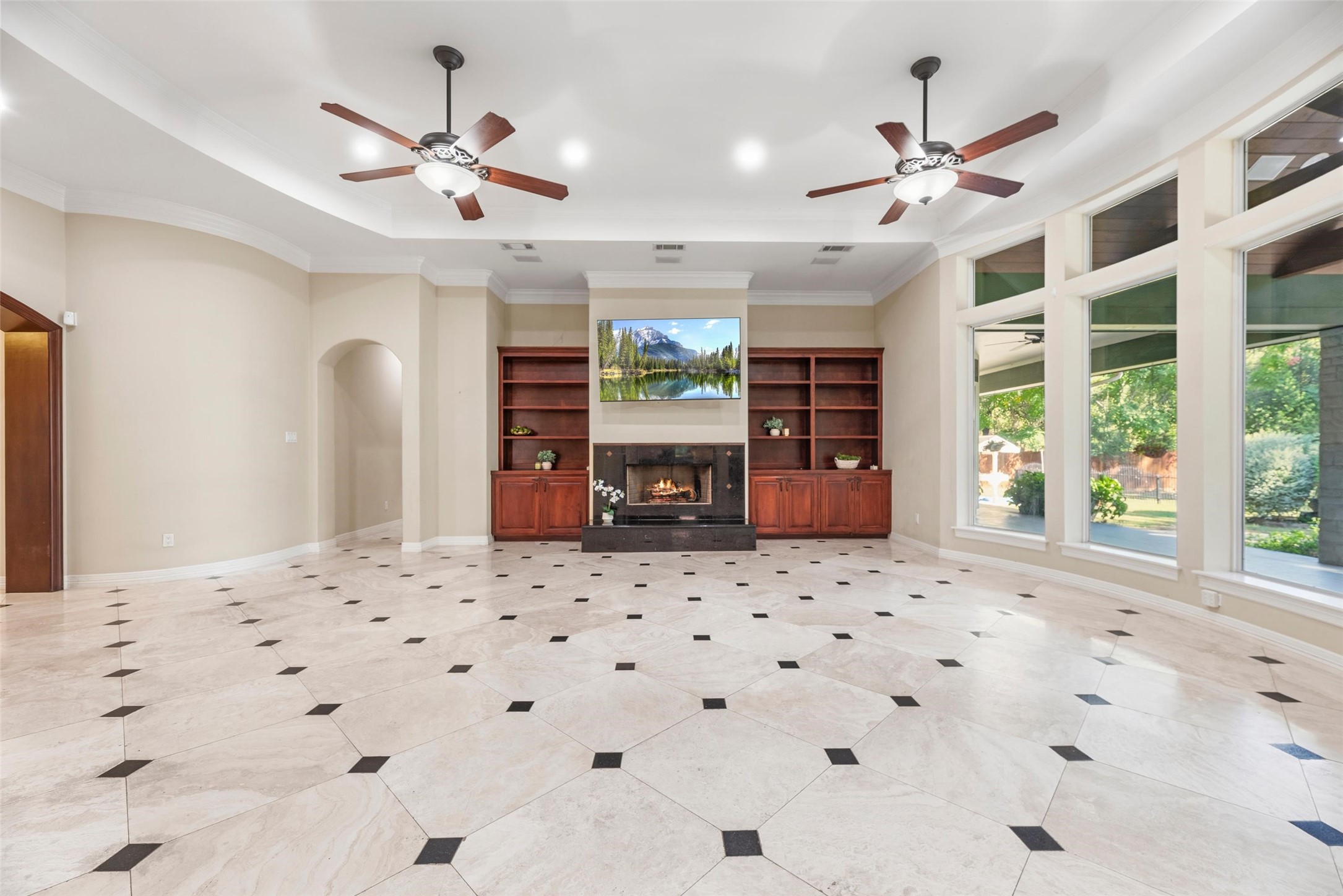 10 Rollingwood Drive, Houston, TX 77080