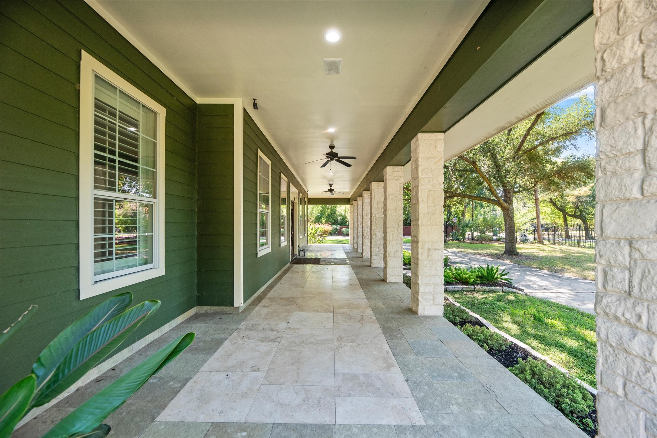 10 Rollingwood Drive, Houston, TX 77080