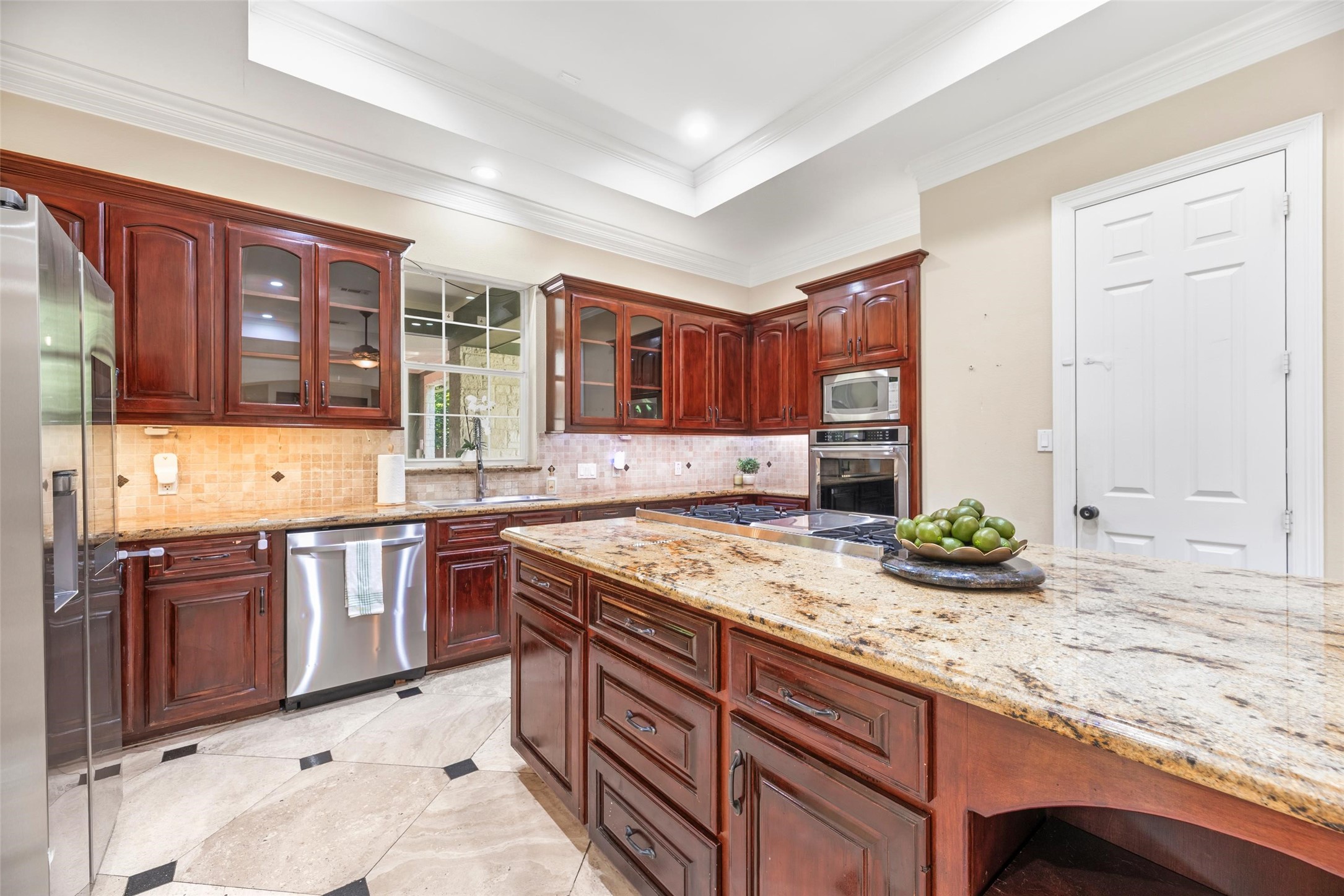 10 Rollingwood Drive, Houston, TX 77080