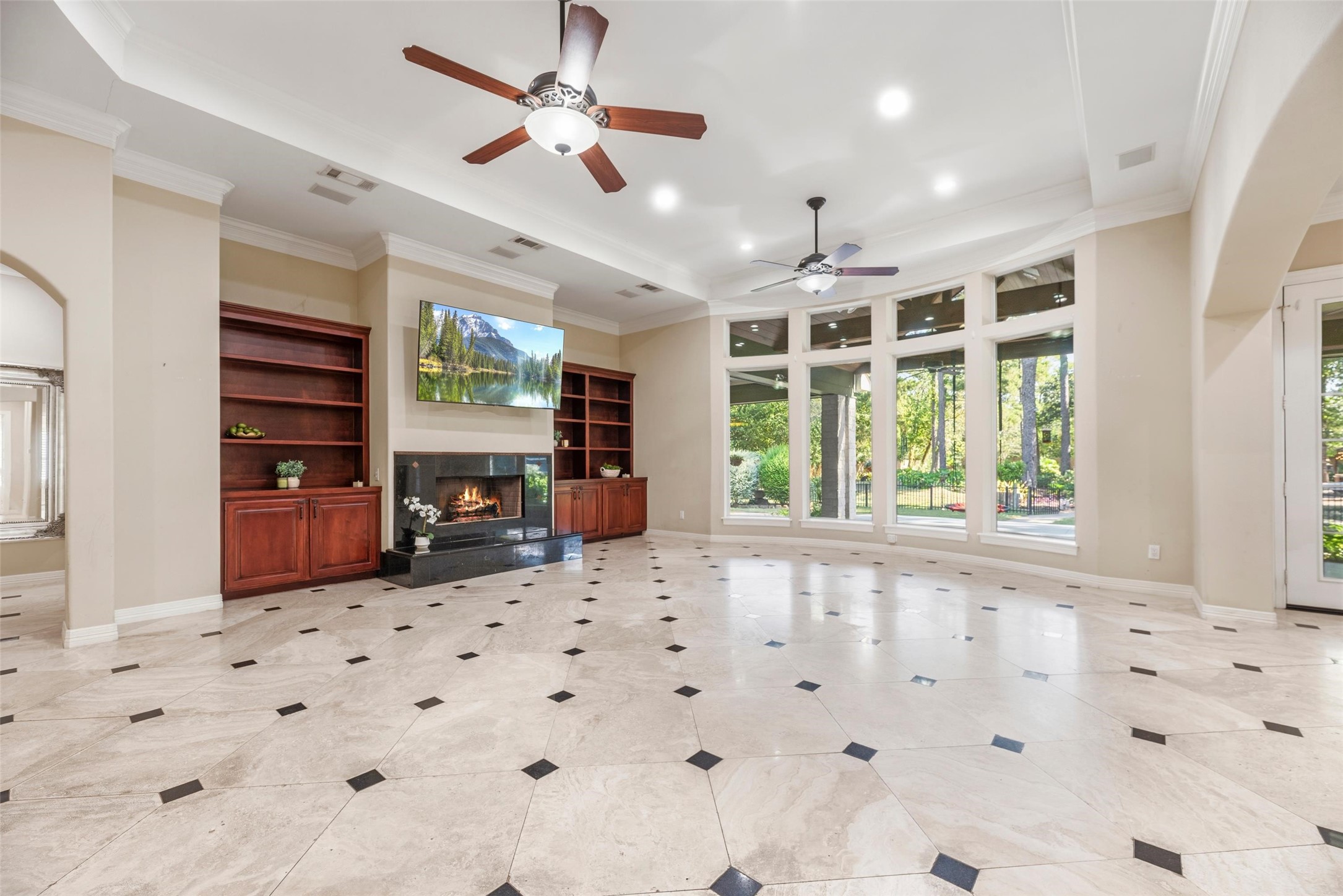 10 Rollingwood Drive, Houston, TX 77080