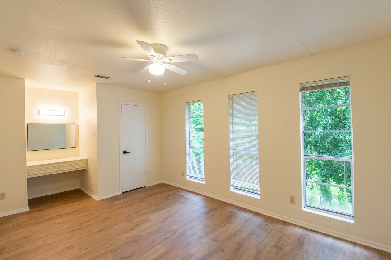 Bedroom #1 - with vanity and walk in closet