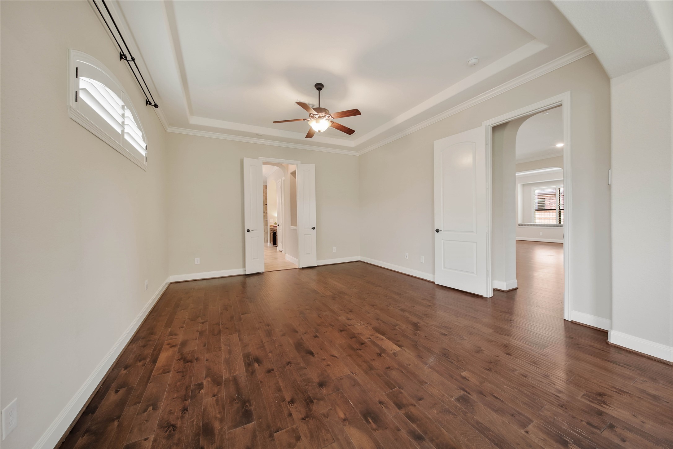 Spacious Primary Suite