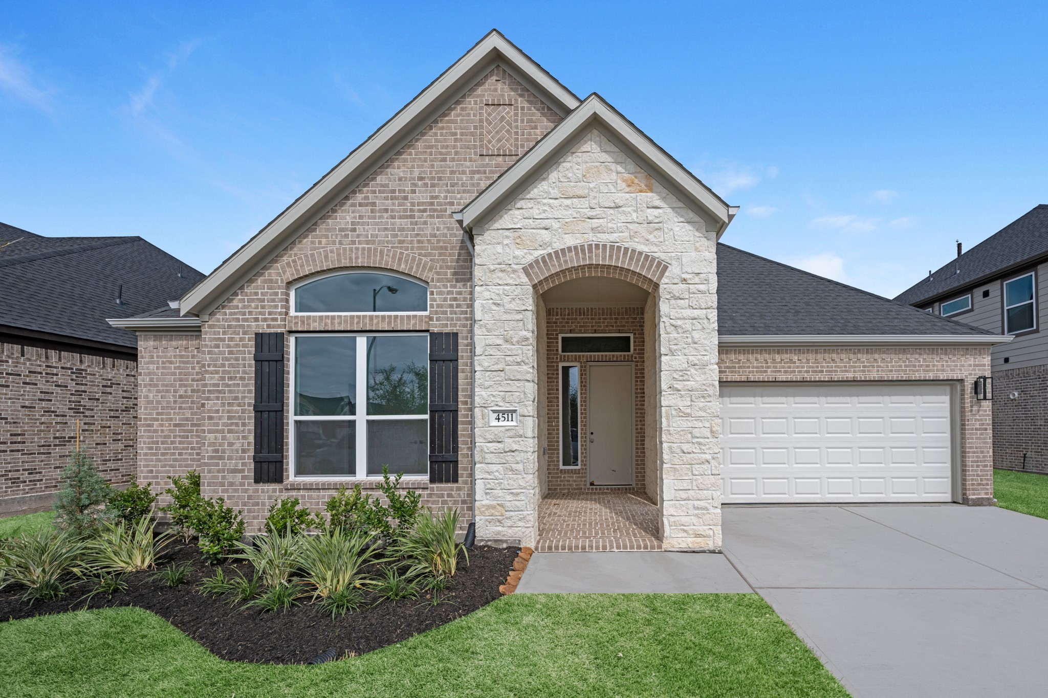 4511 Breezewood Drive, Rosenberg, TX 77471