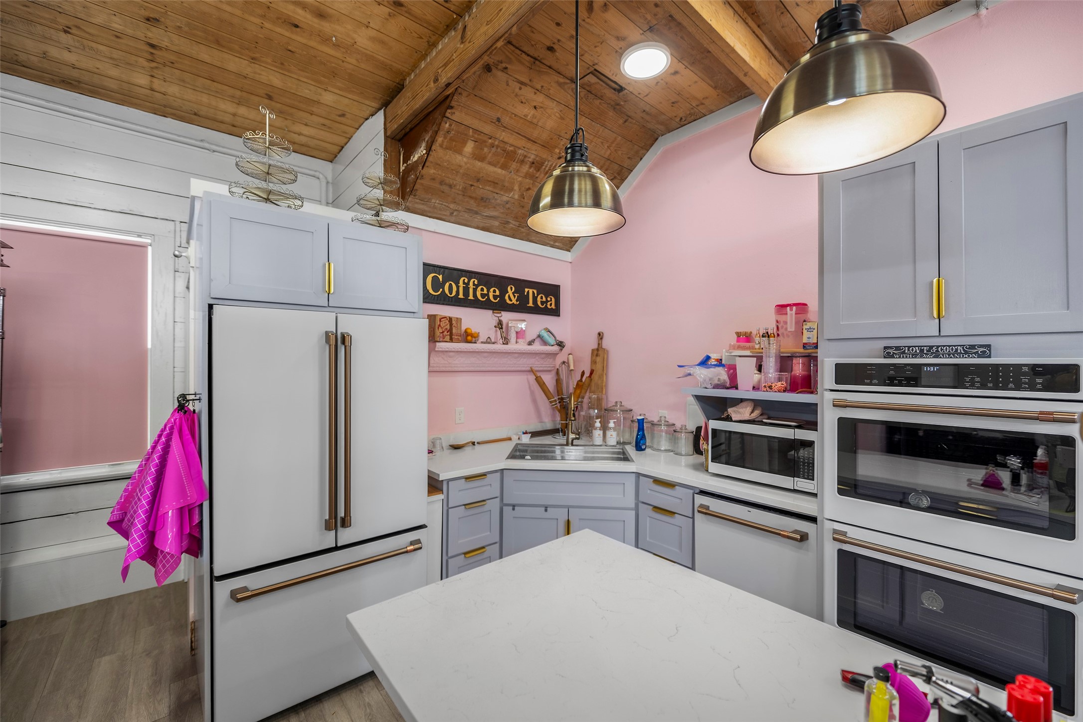 1801 Avenue L, Galveston, TX 77550