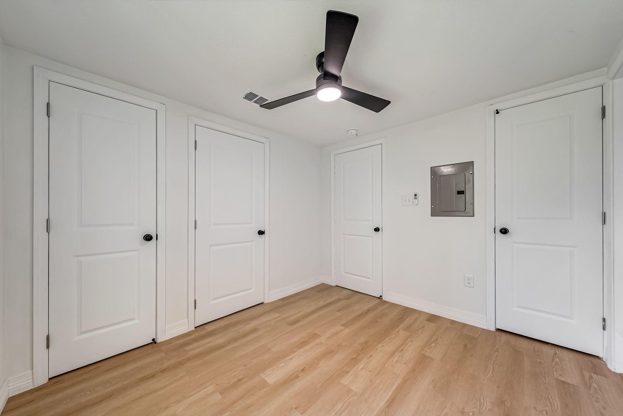 411 Avenue A, #12, La Marque, TX 77568