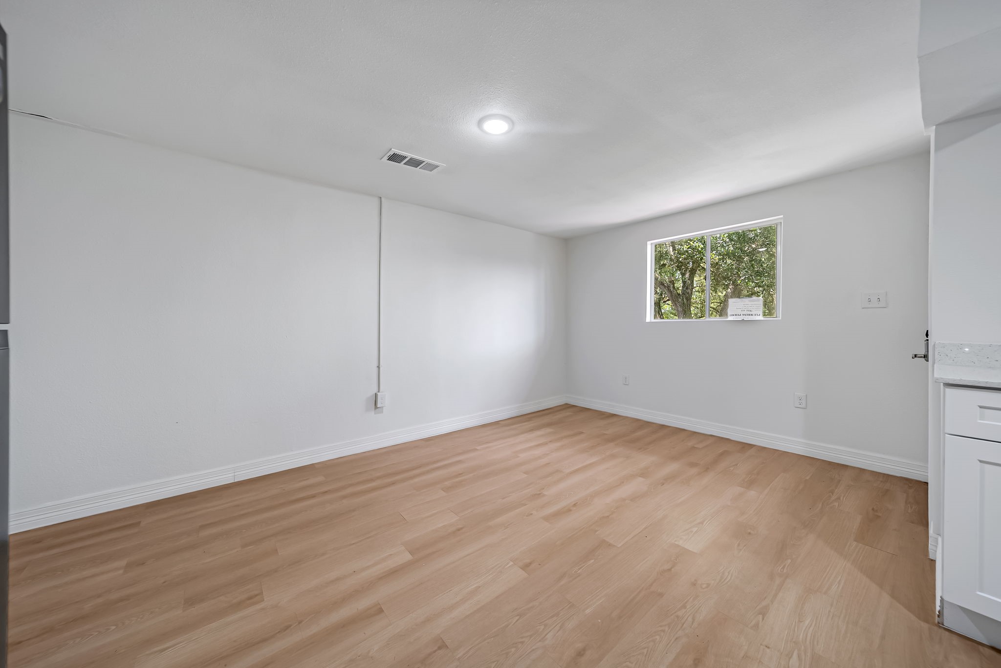 411 Avenue A, #12, La Marque, TX 77568