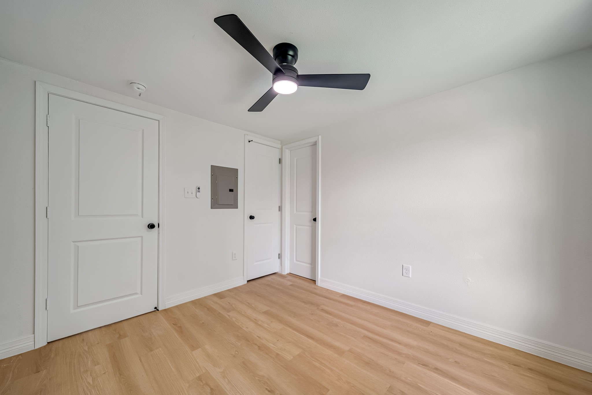 411 Avenue A, #12, La Marque, TX 77568