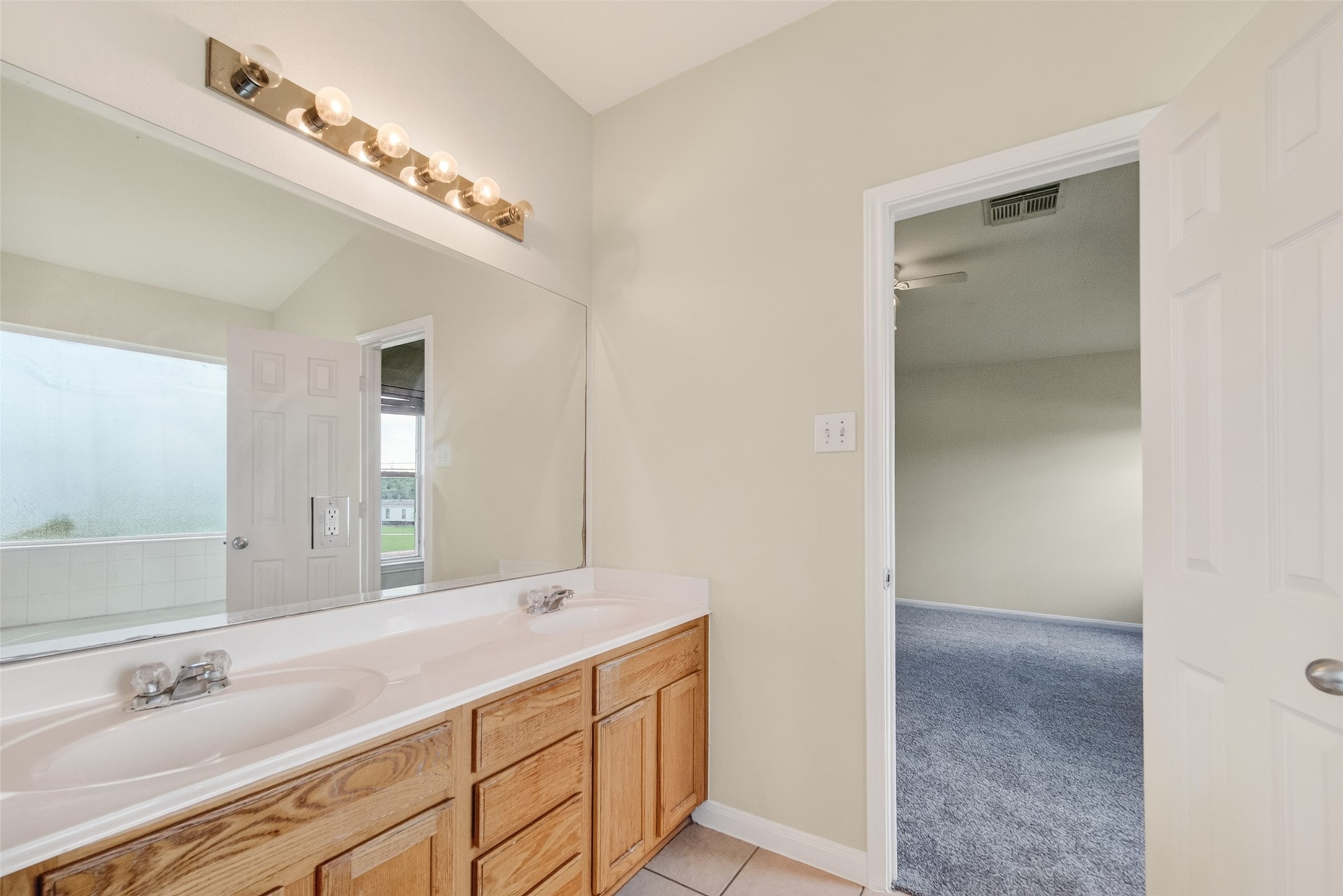 16119 Gavin Lane, Houston, TX 77049