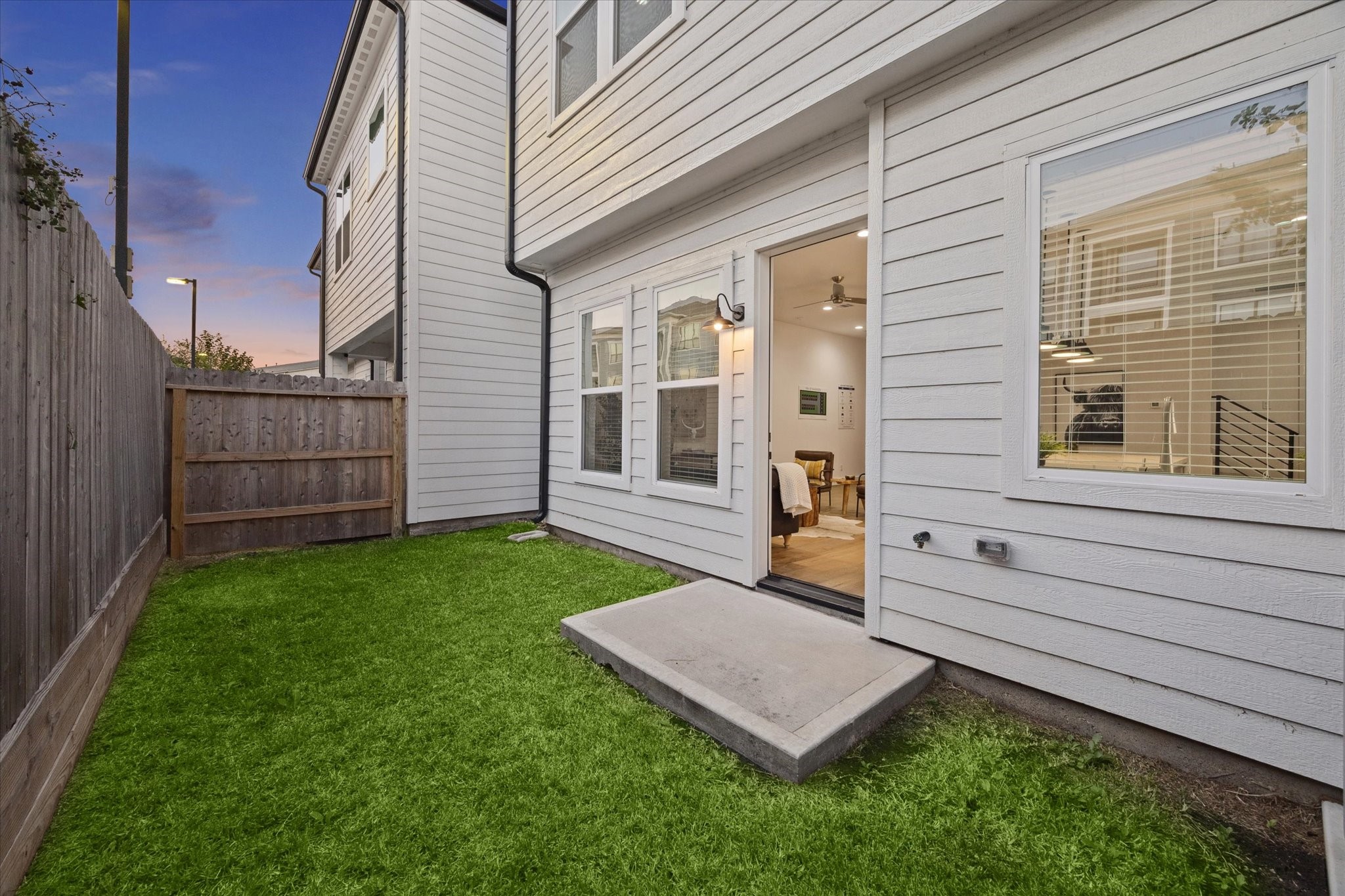 **Not of actual Home** Photos are of on-site model home reflecting finish level & finsihes**