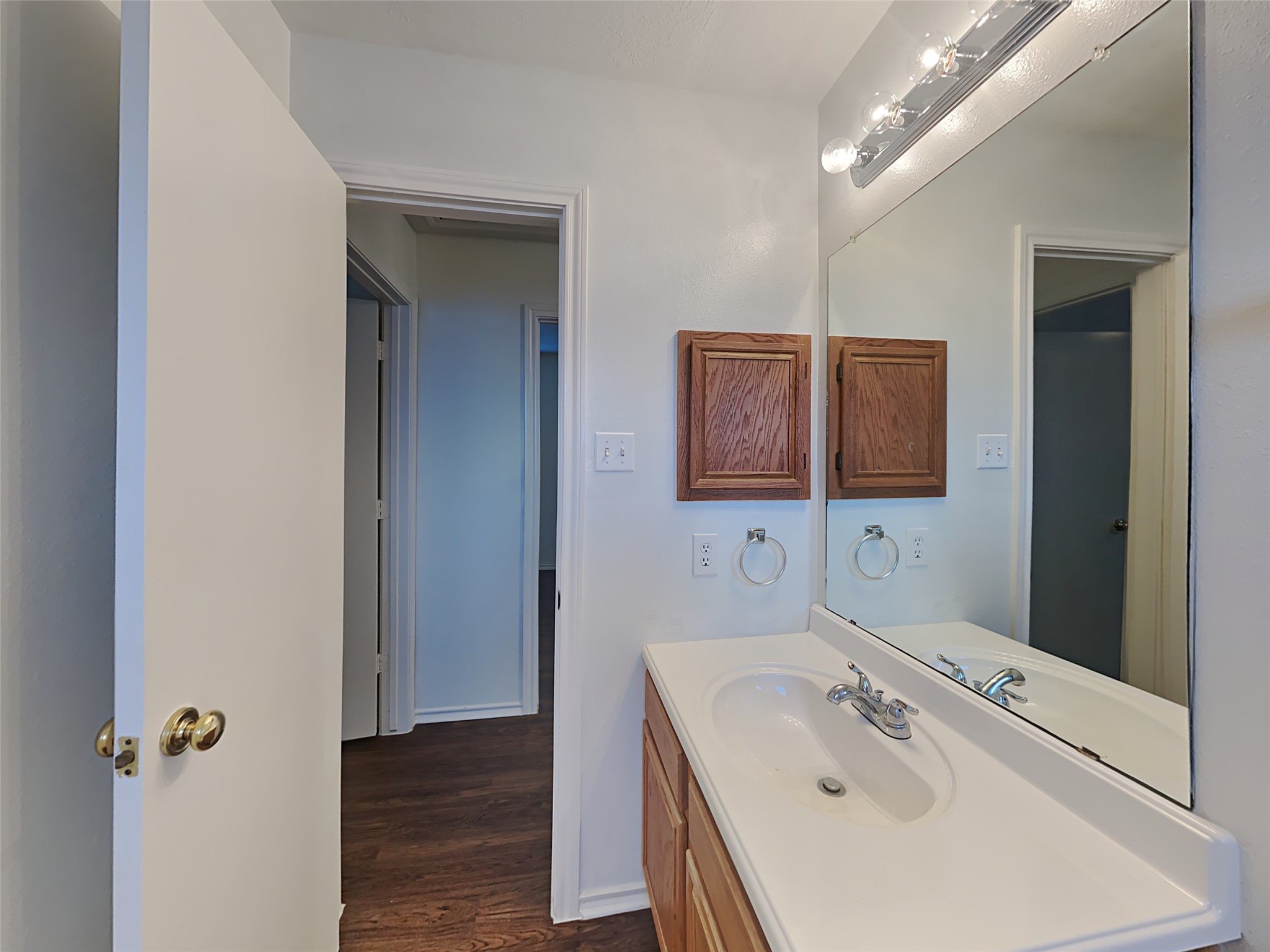 1103 Lochmoor Lane, Pearland, TX 77581