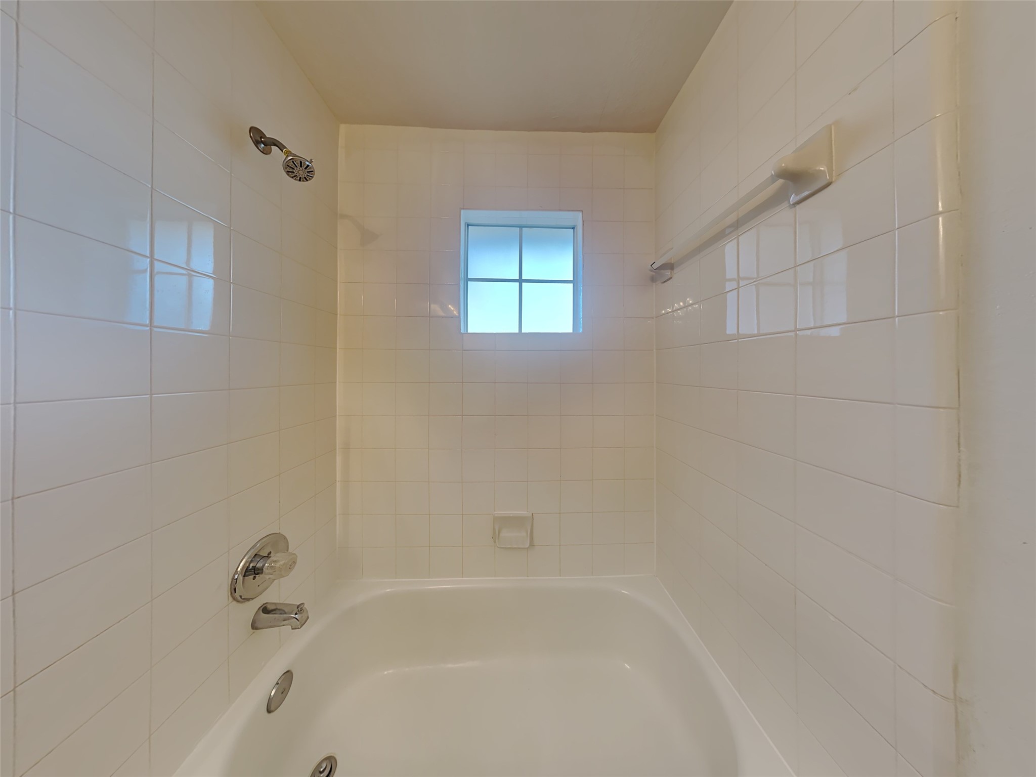 1103 Lochmoor Lane, Pearland, TX 77581