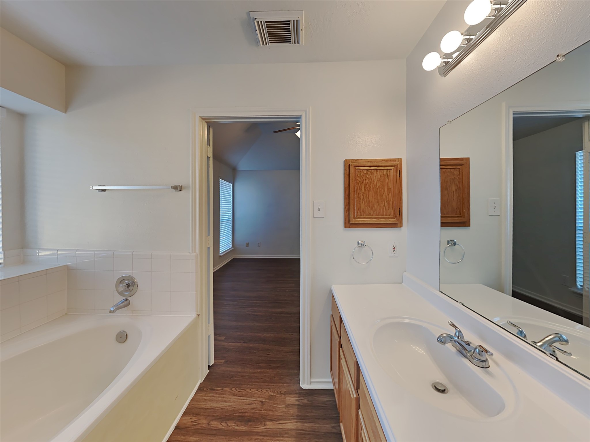 1103 Lochmoor Lane, Pearland, TX 77581