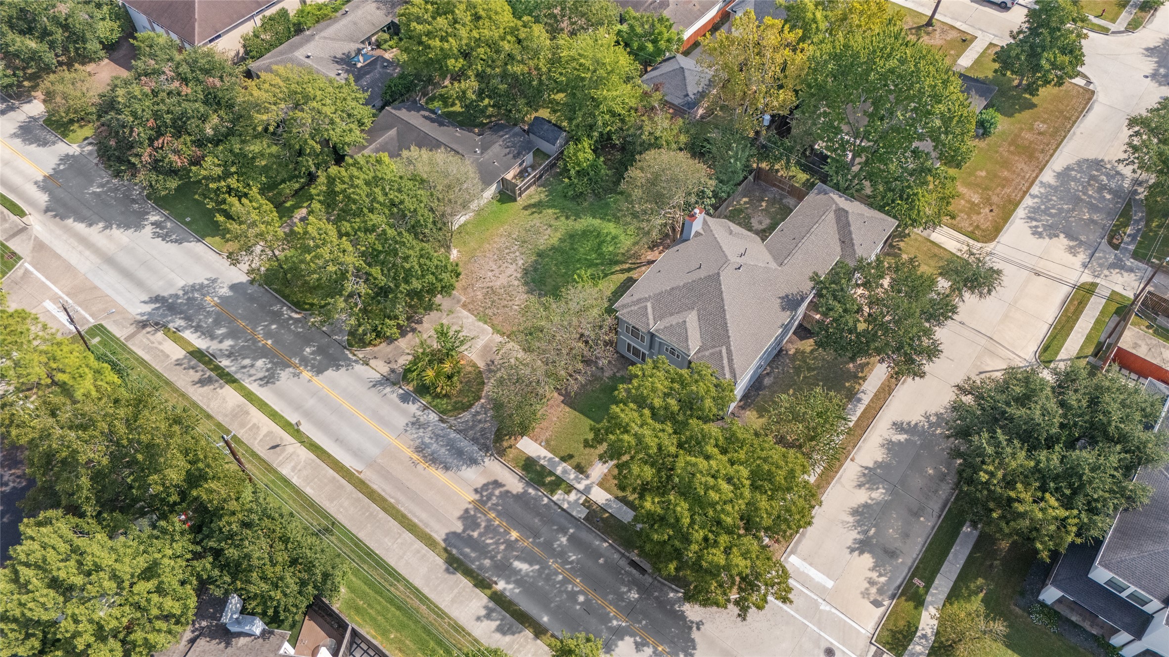 5517 Newcastle Street, Bellaire, TX 77401 5517 Newcastle Street, Bellaire, TX 77401