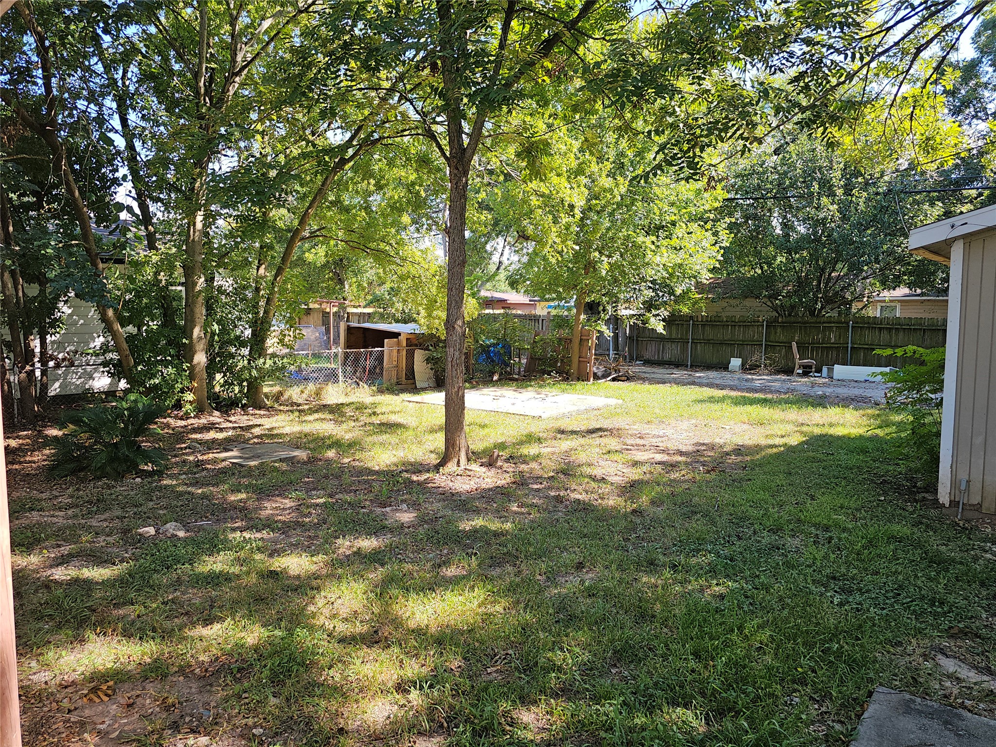1521 4th Avenue N, Texas City, TX 77590