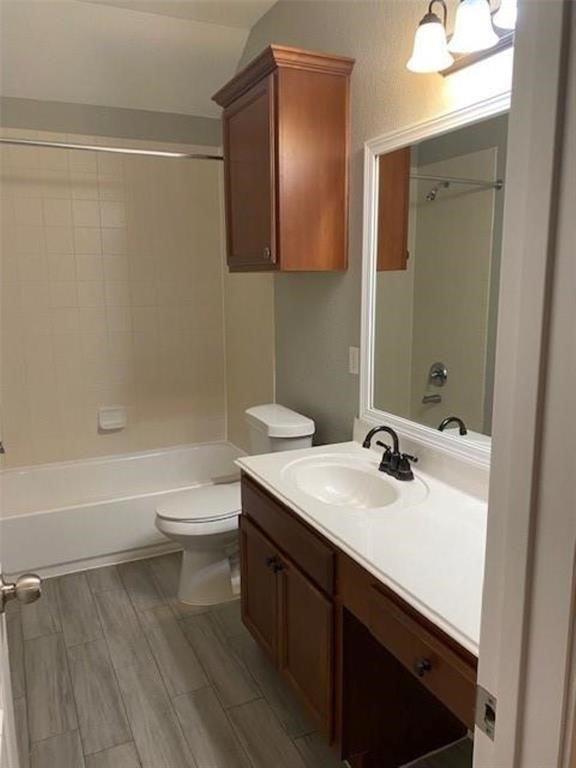 2nd full bathroom!