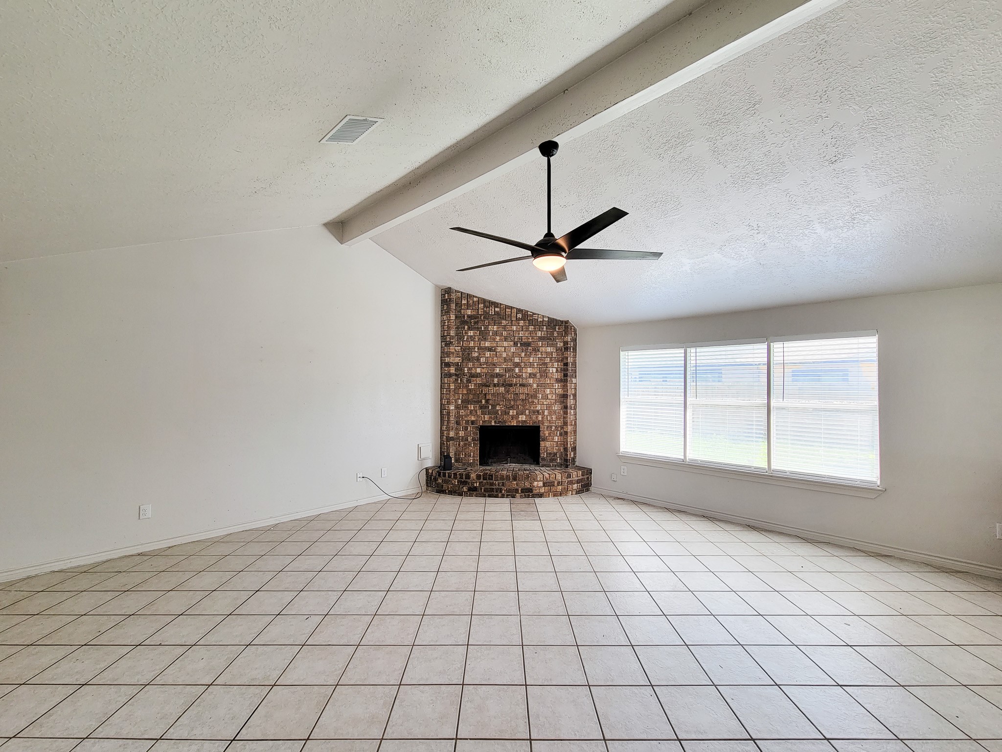 10102 Park Lane, La Porte, TX 77571