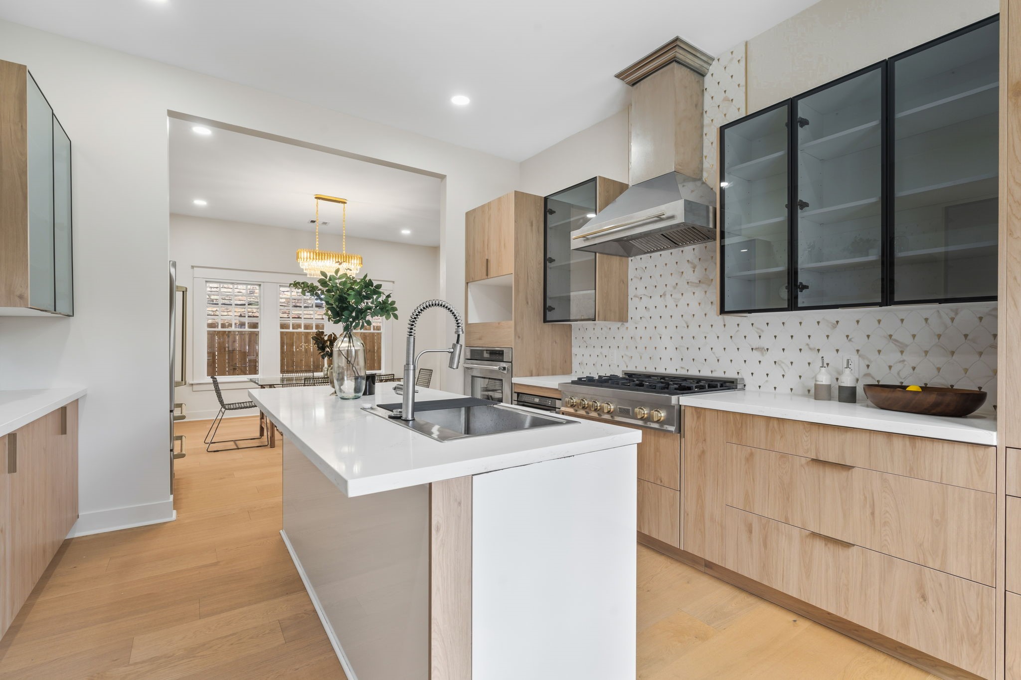 516 W Main Street, Houston, TX 77006
