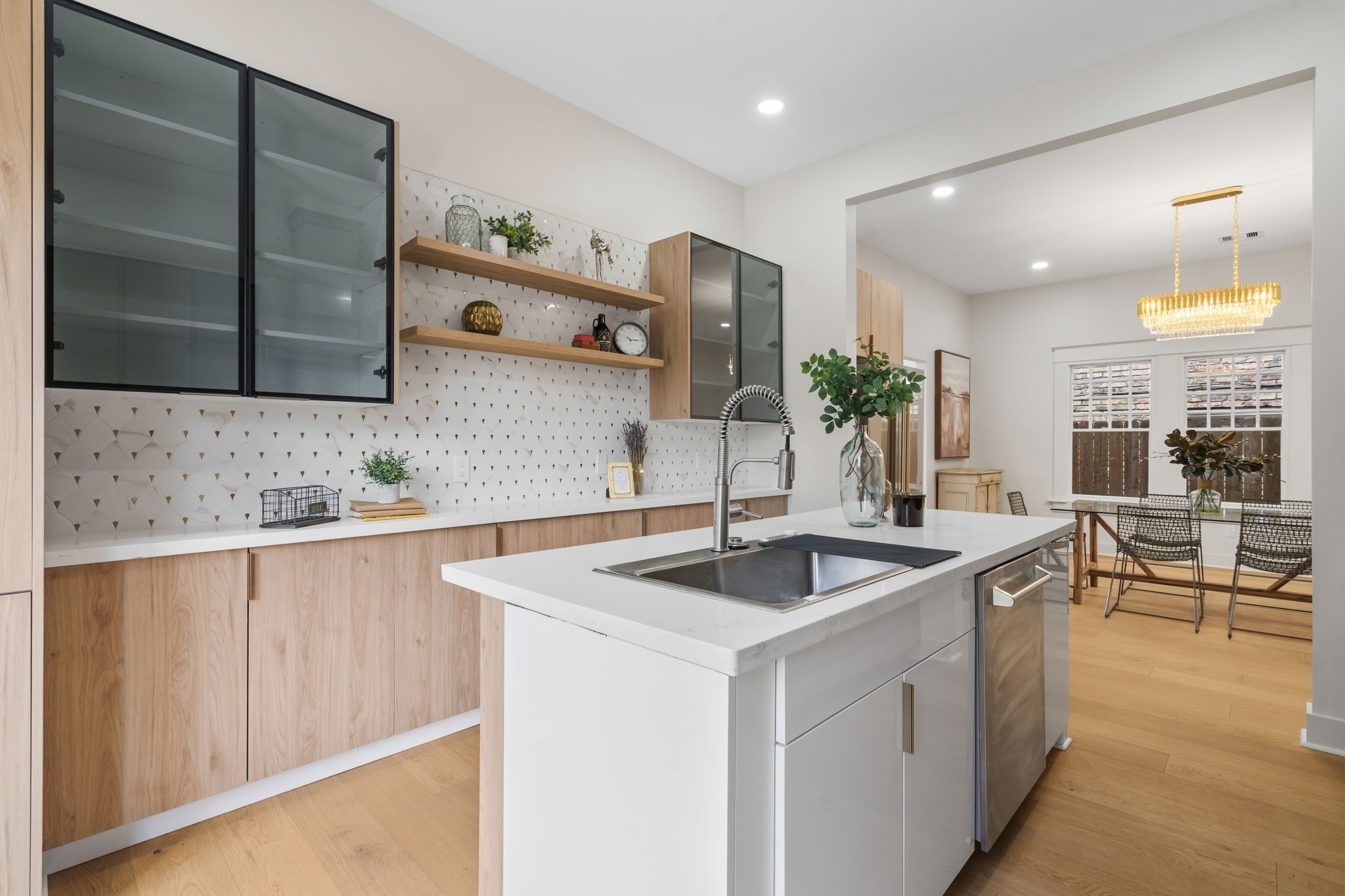 516 W Main Street, Houston, TX 77006