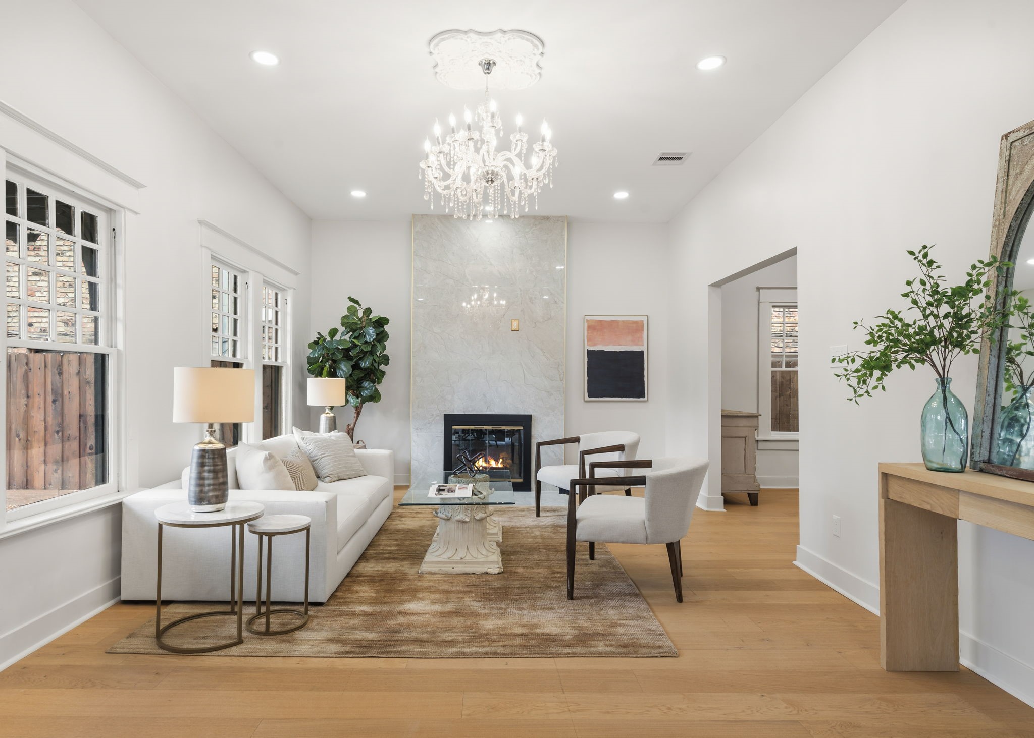 516 W Main Street, Houston, TX 77006 516 W Main Street, Houston, TX 77006