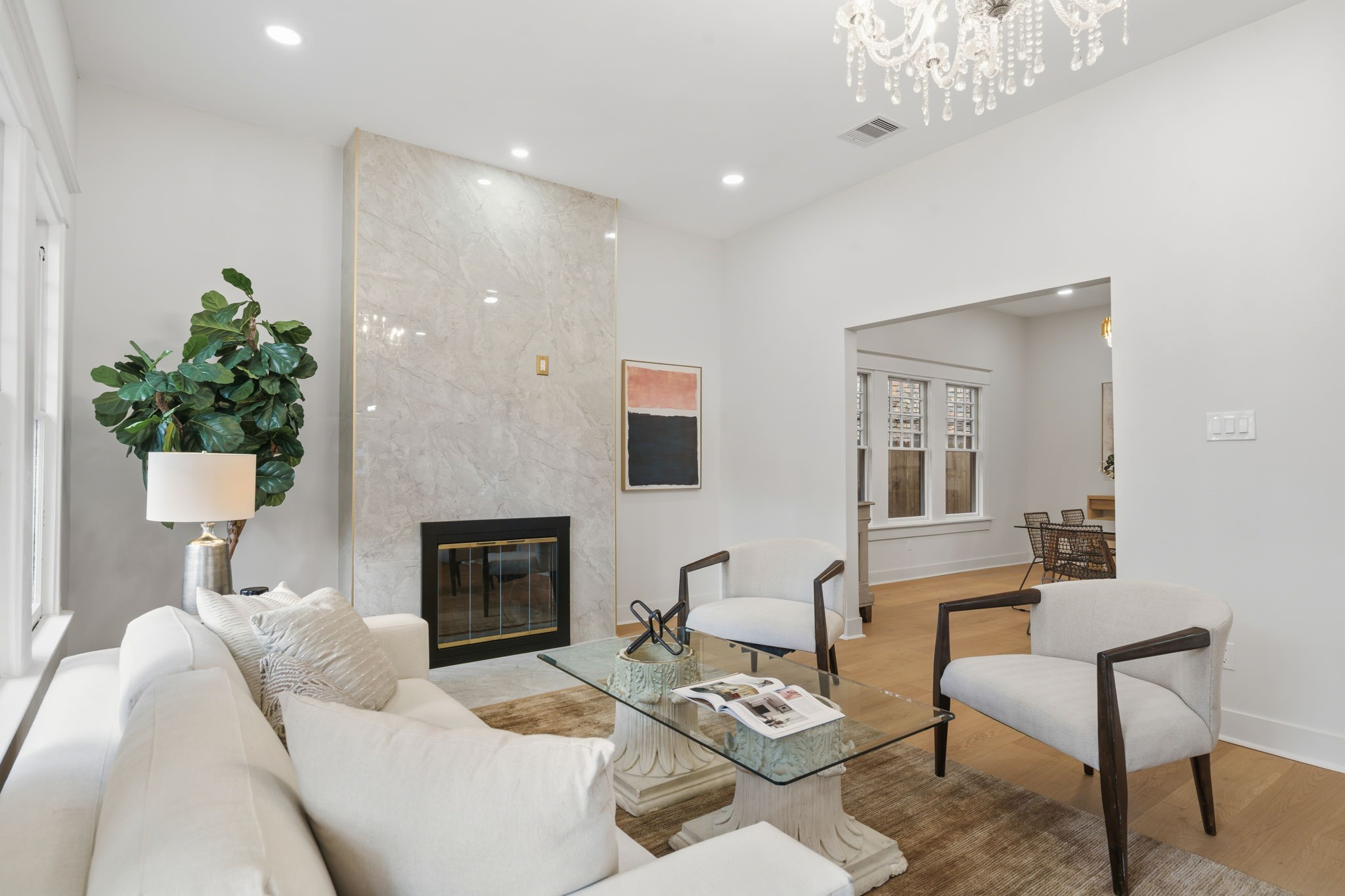 516 W Main Street, Houston, TX 77006 516 W Main Street, Houston, TX 77006