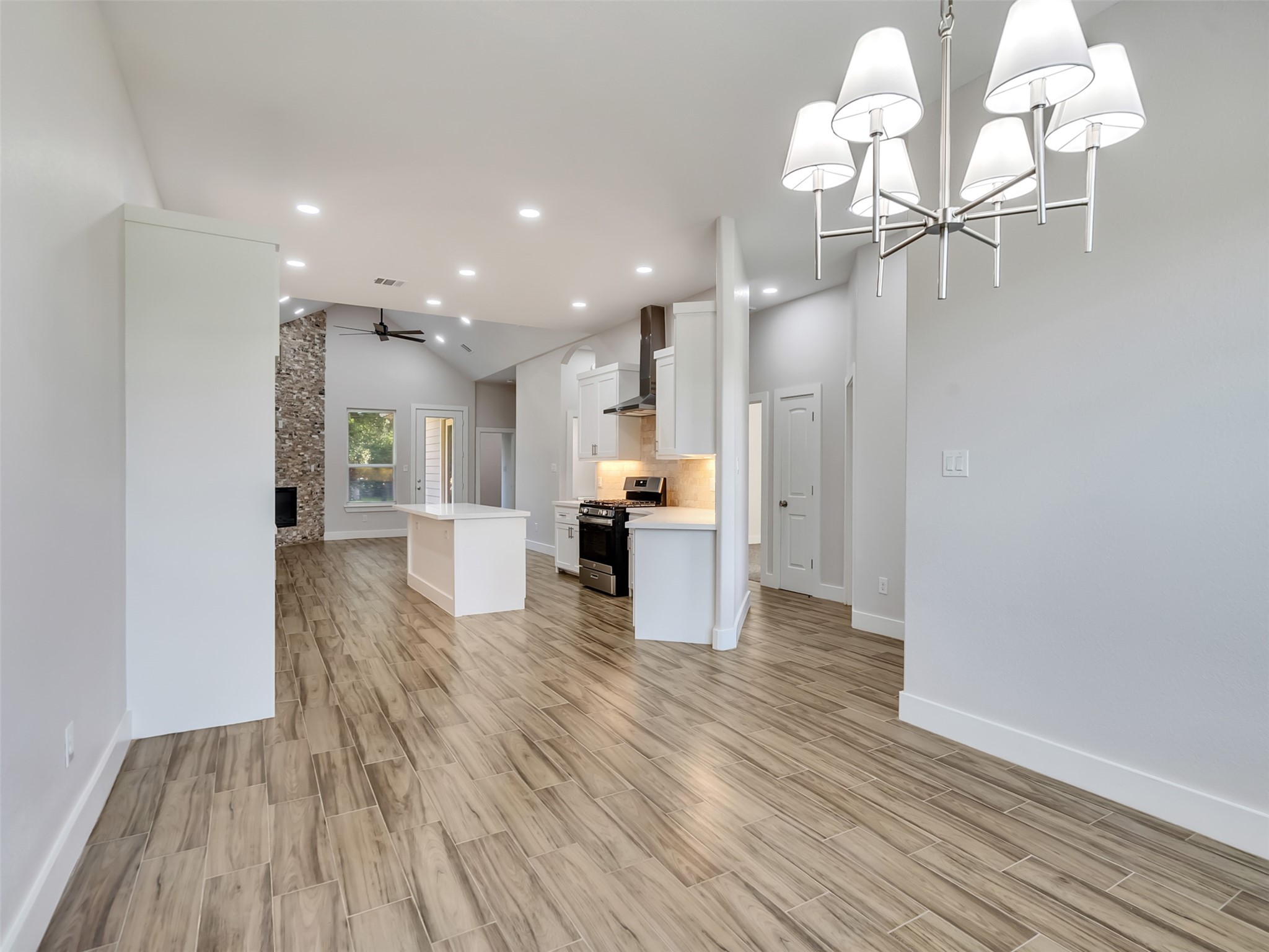4106 Hill Avenue, Dickinson, TX 77539