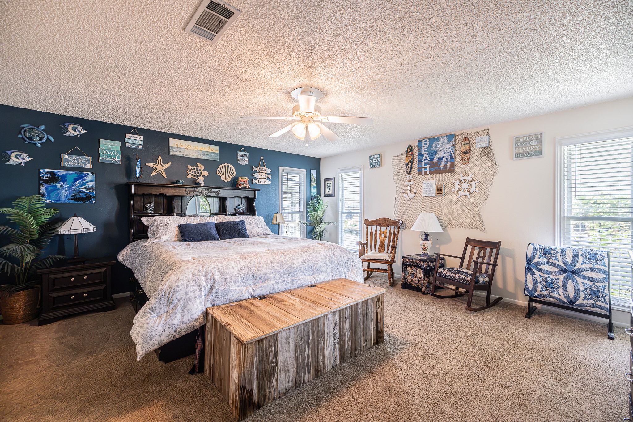 321 Ling Street, Hitchcock, TX 77563