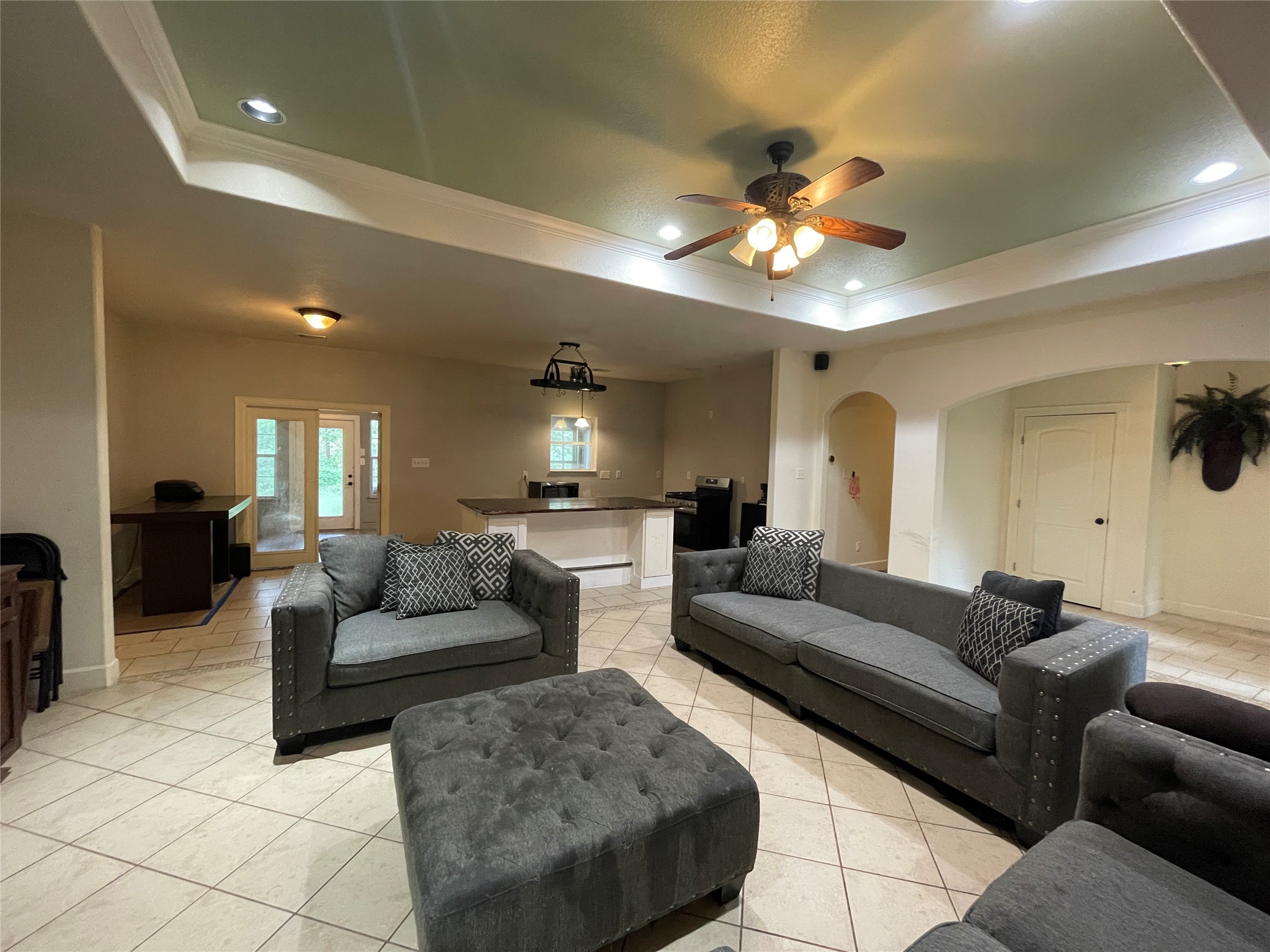 2011 Old Ox Road, Spring, TX 77386
