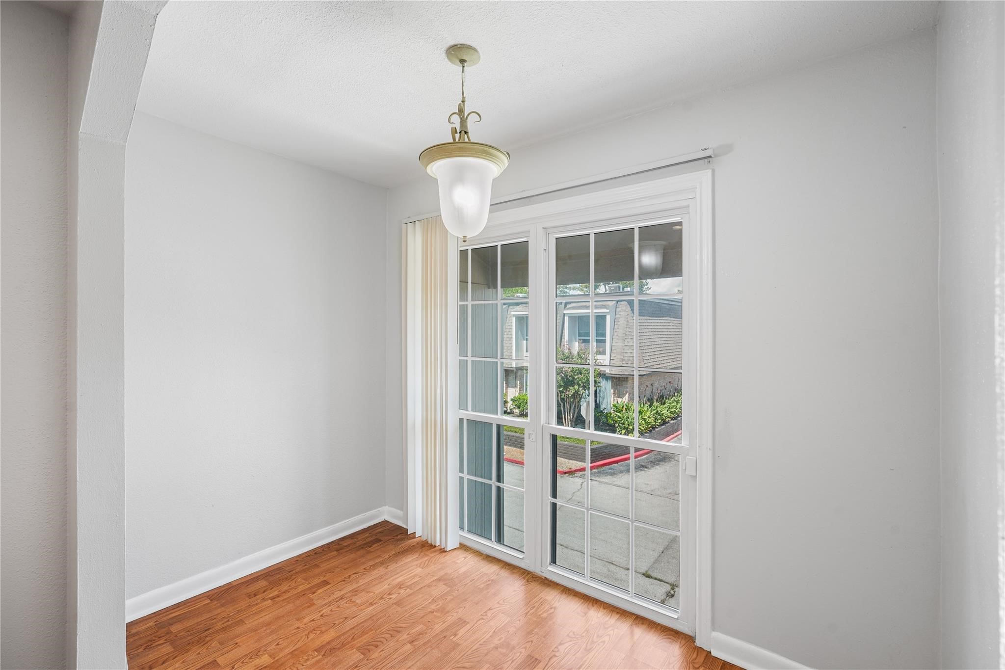 View of the noon in the second bedroom