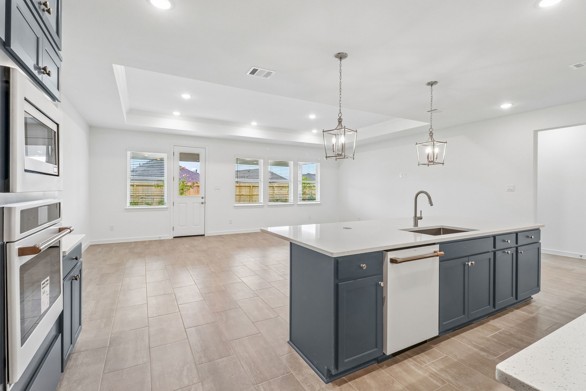 11822 Old Fashion Circle, Mont Belvieu, TX 77535